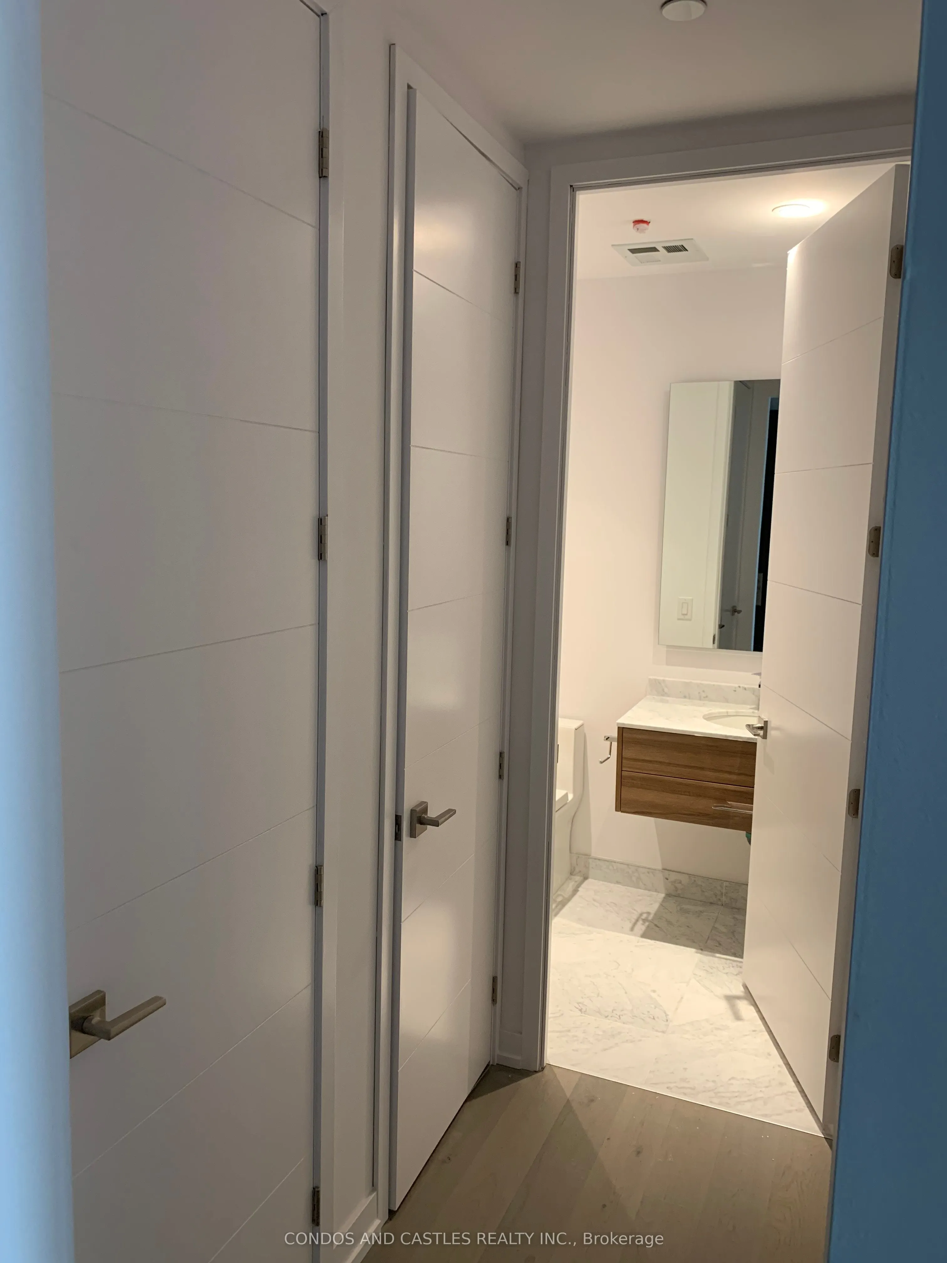 488 University Avenue, #5301