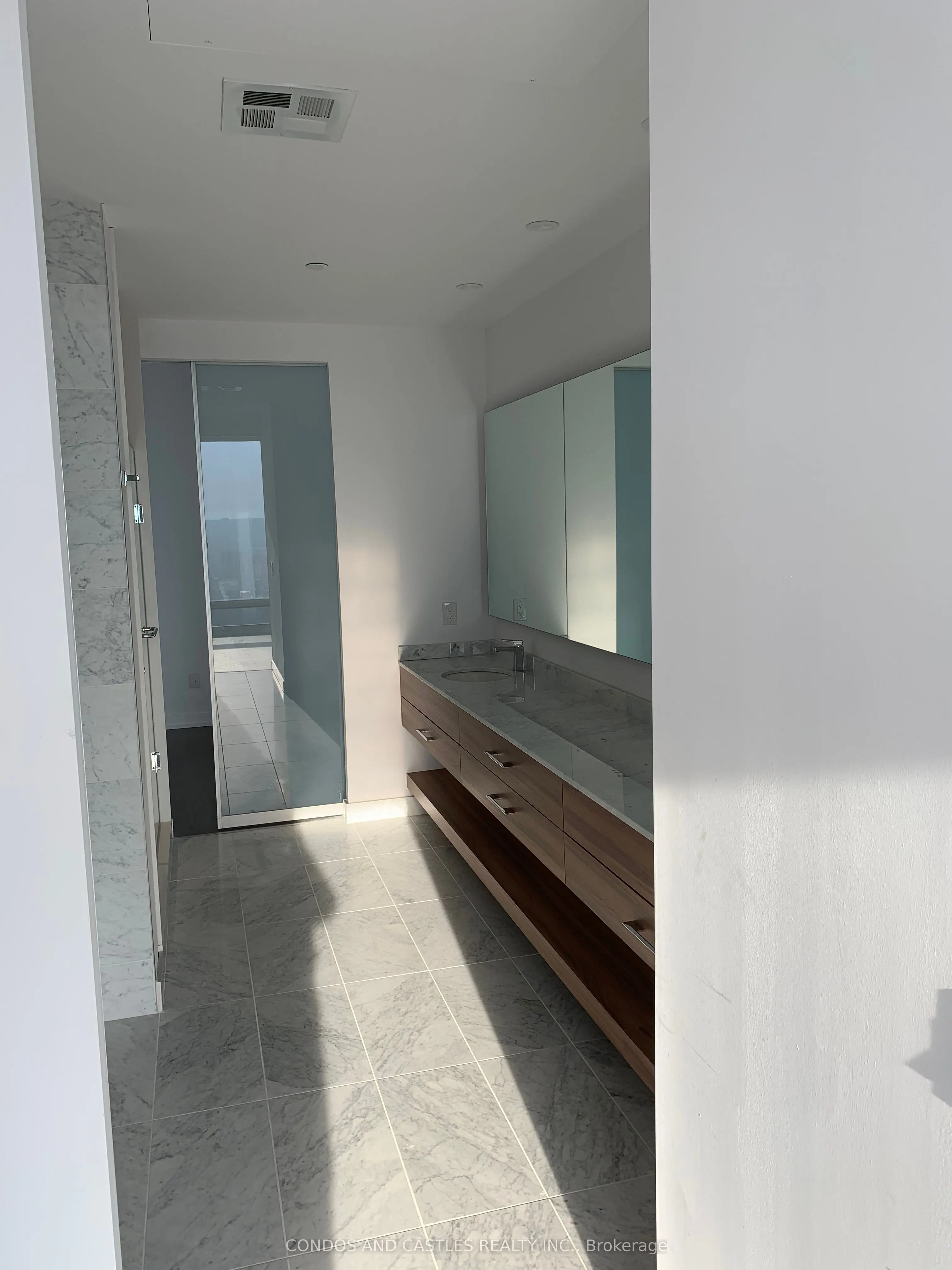 488 University Avenue, #5301