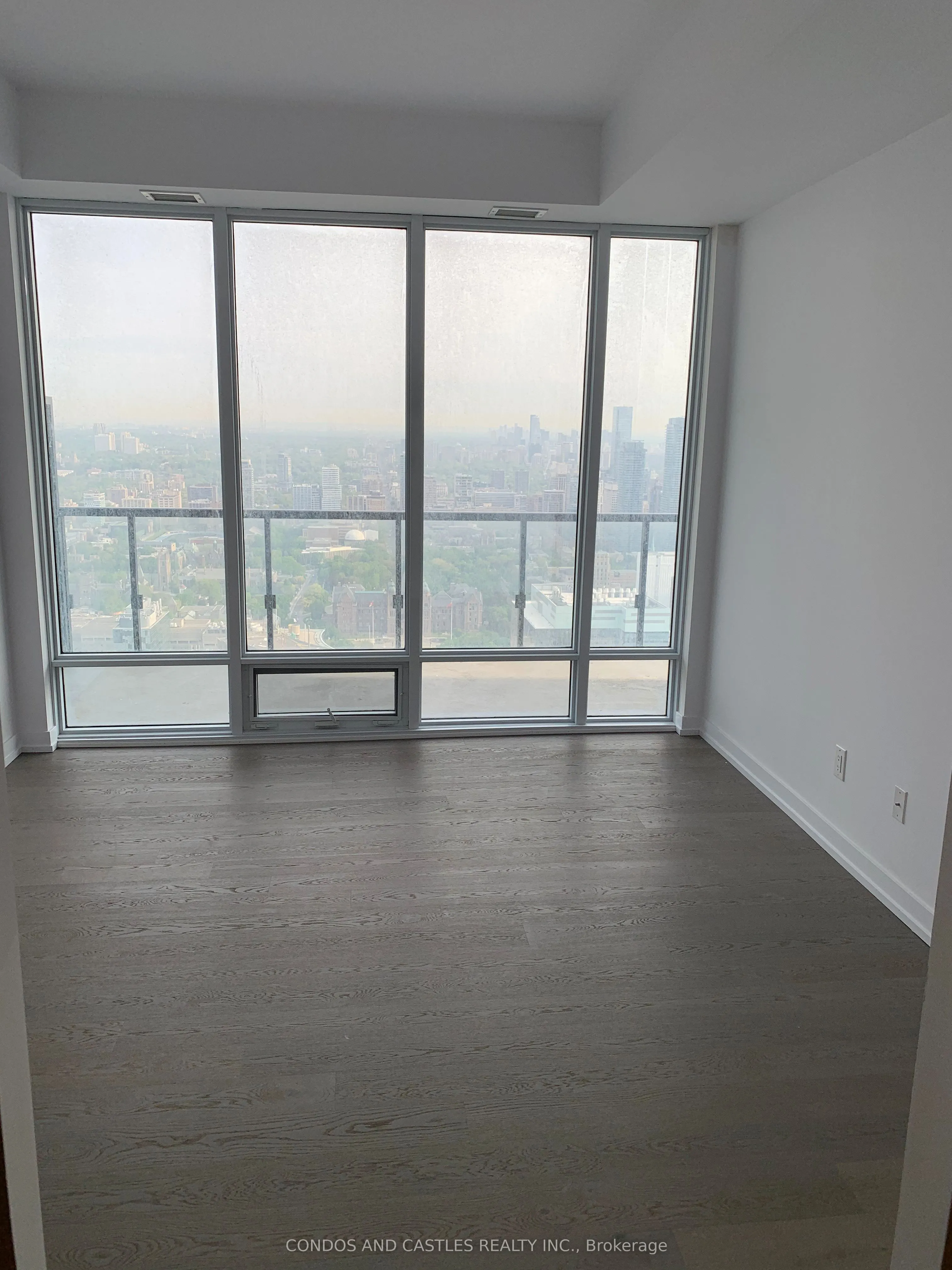 488 University Avenue, #5301