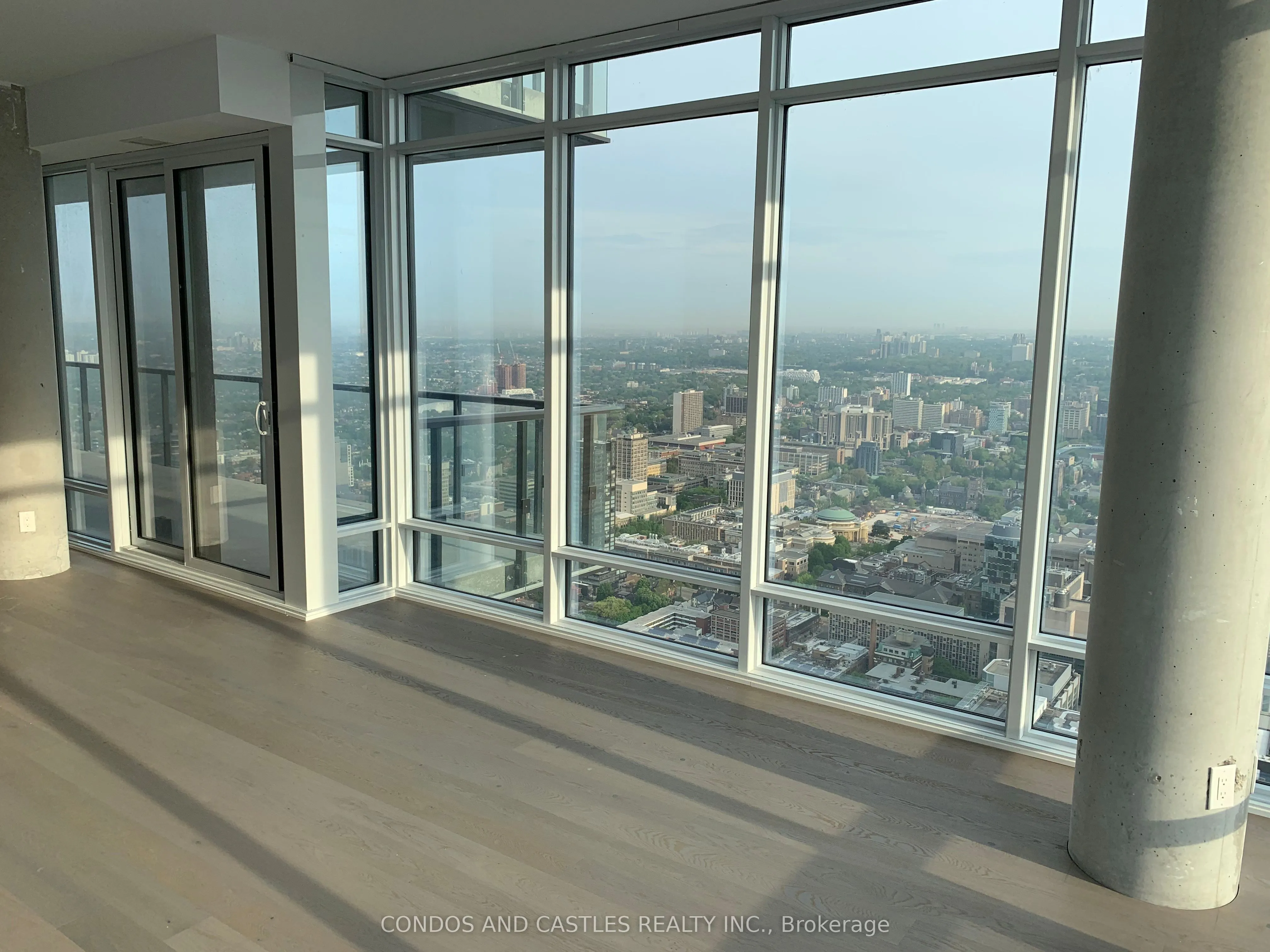 488 University Avenue, #5301