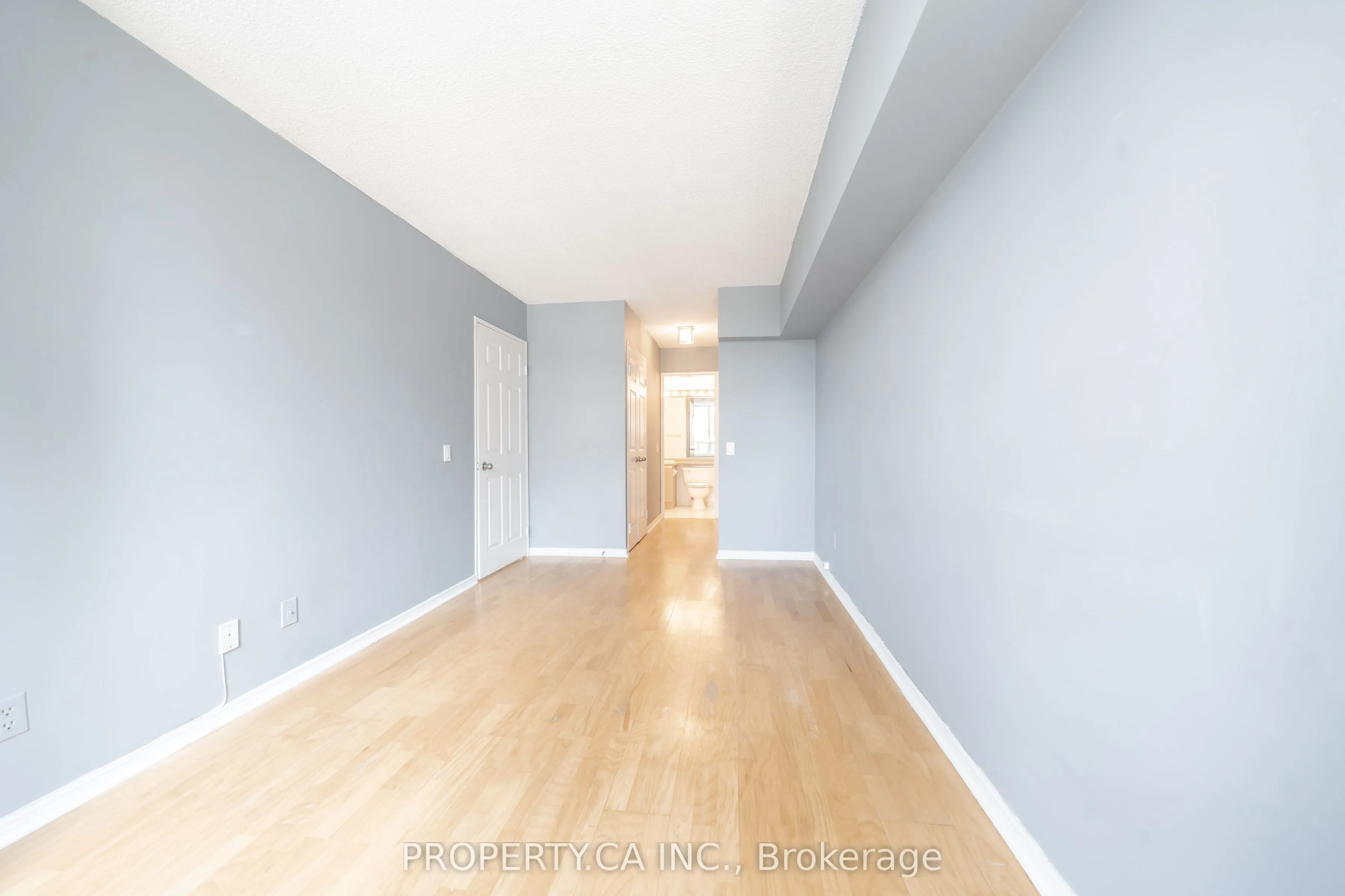 7 Bishop Avenue, #312