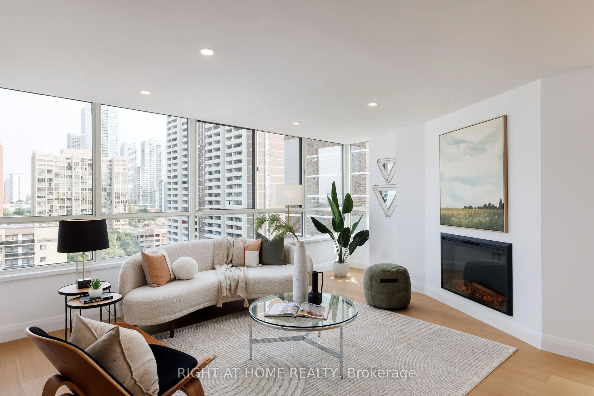 130 Carlton Street E, #1403