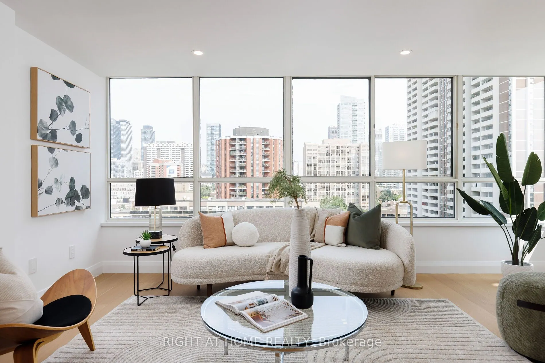 130 Carlton Street E, #1403