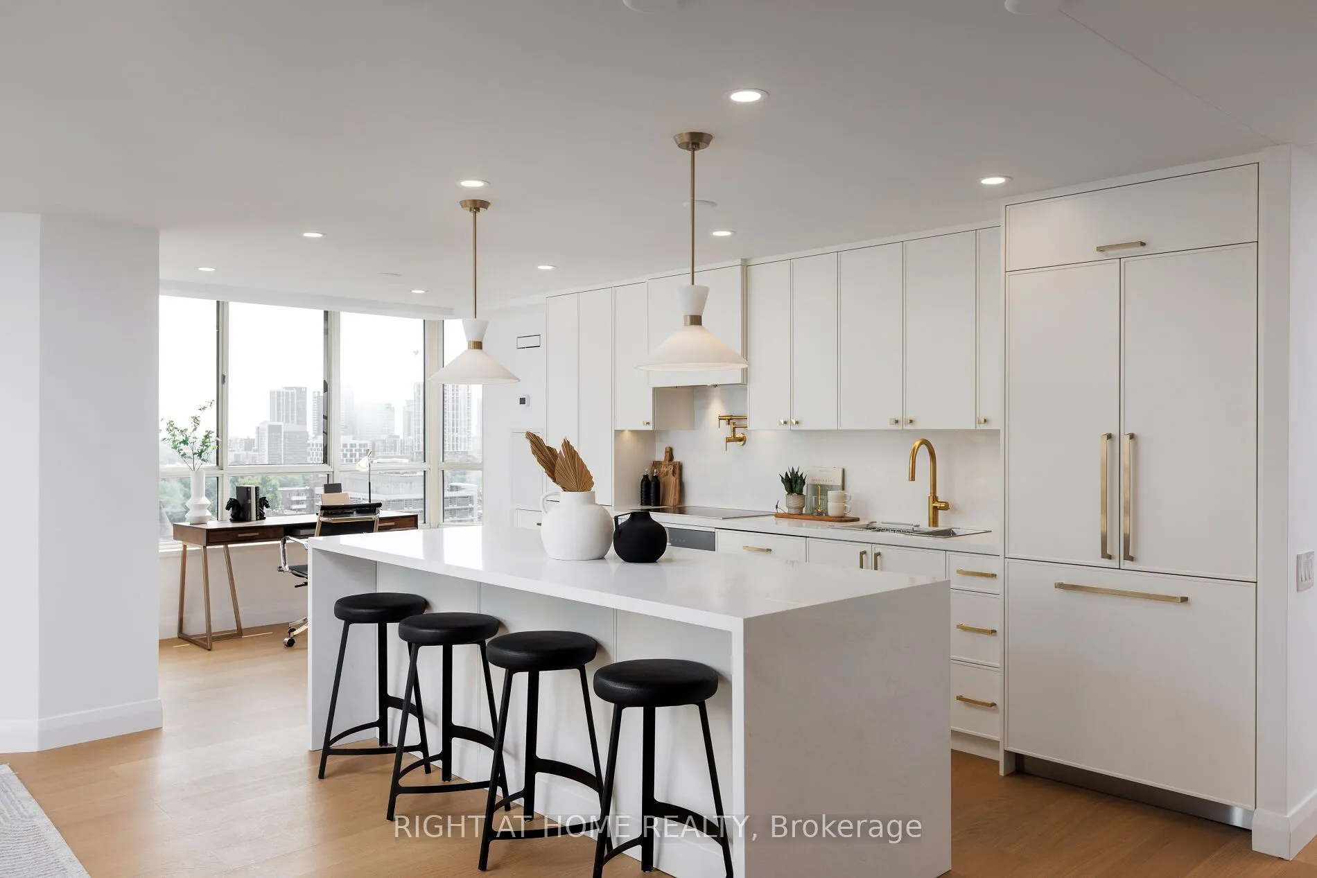130 Carlton Street E, #1403