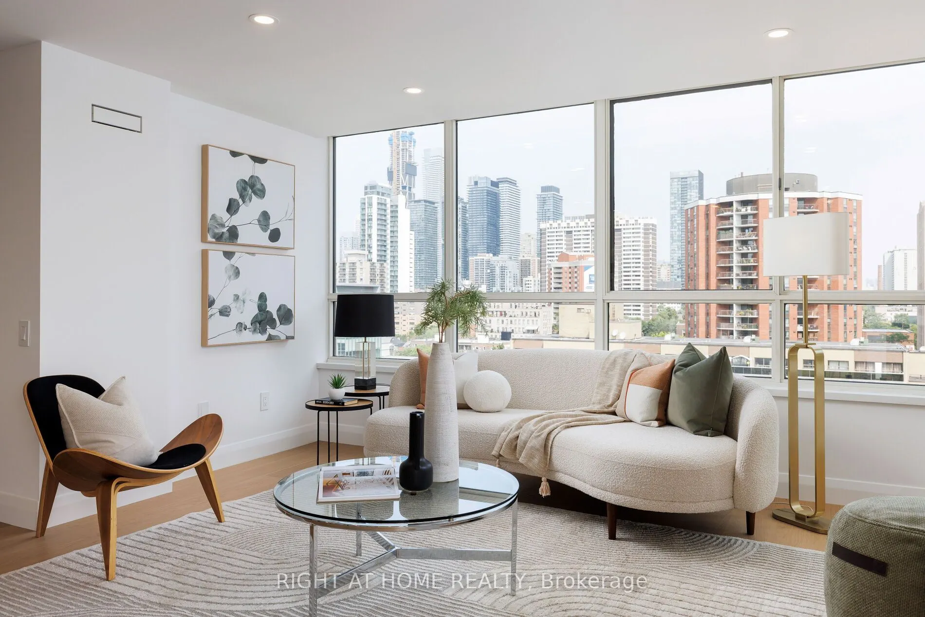 130 Carlton Street E, #1403