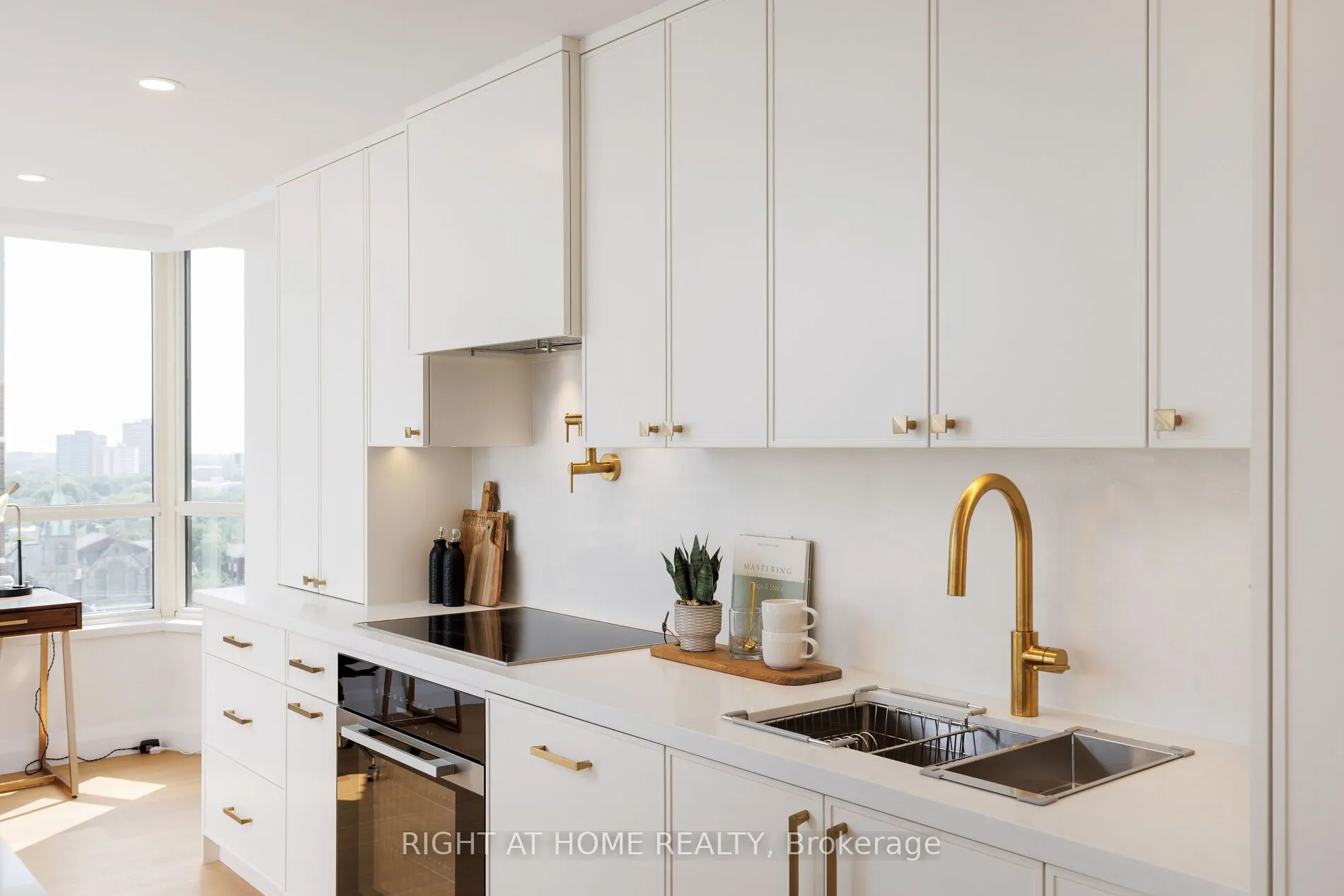 130 Carlton Street E, #1403