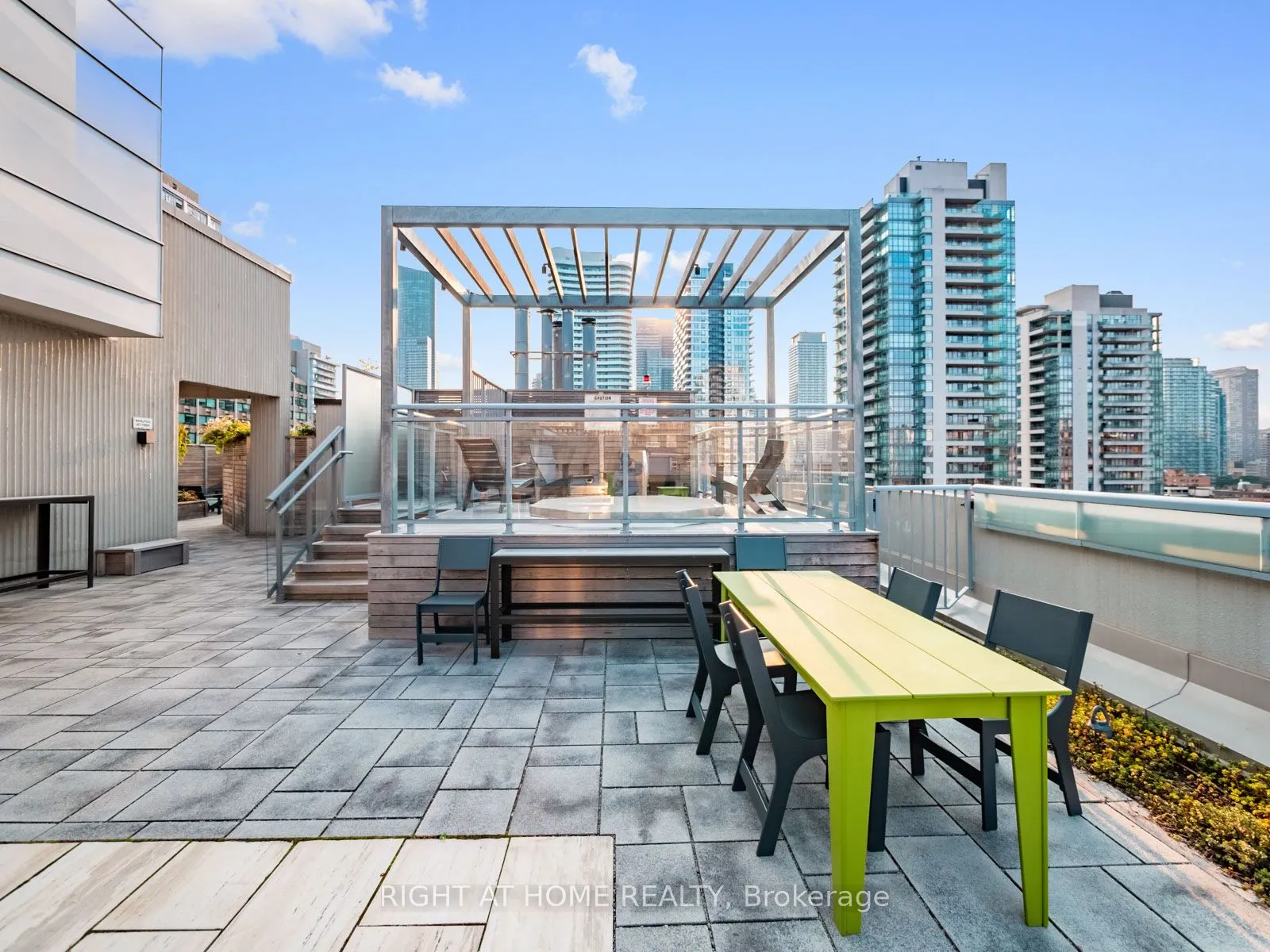 130 Carlton Street E, #1403
