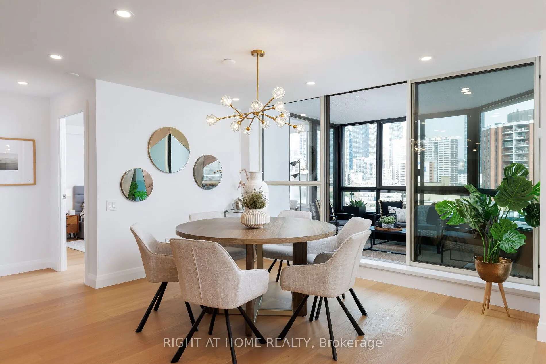 130 Carlton Street E, #1403