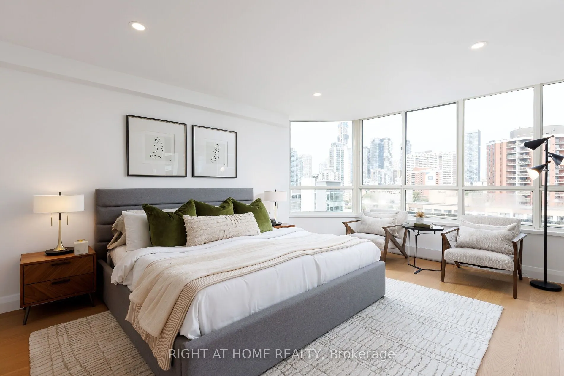 130 Carlton Street E, #1403
