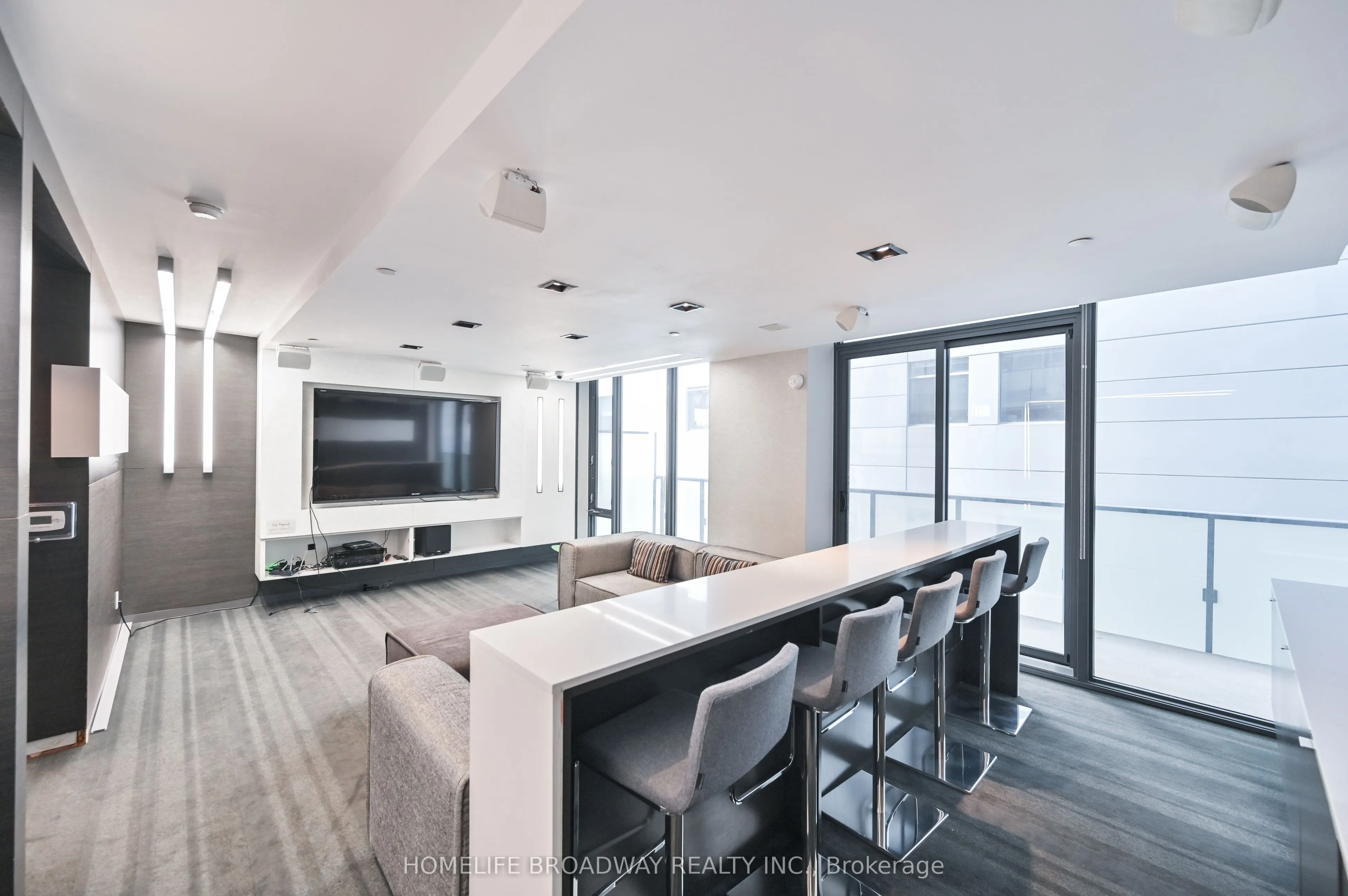 101 Peter Street, #1116