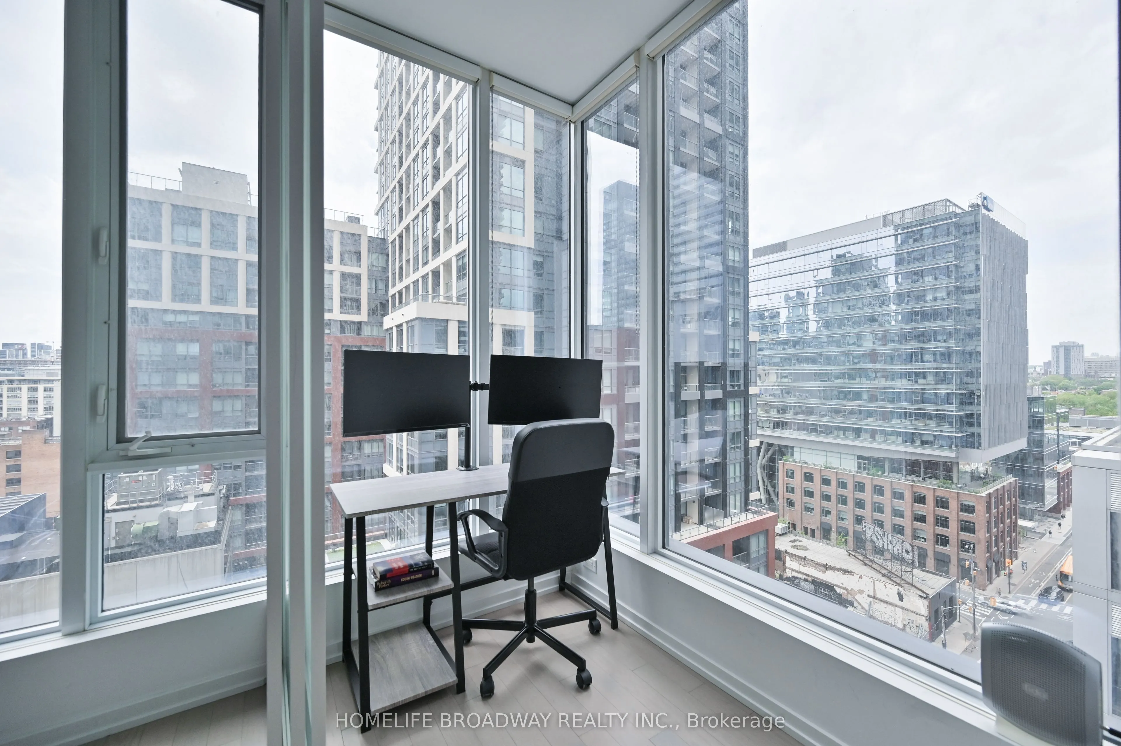 101 Peter Street, #1116