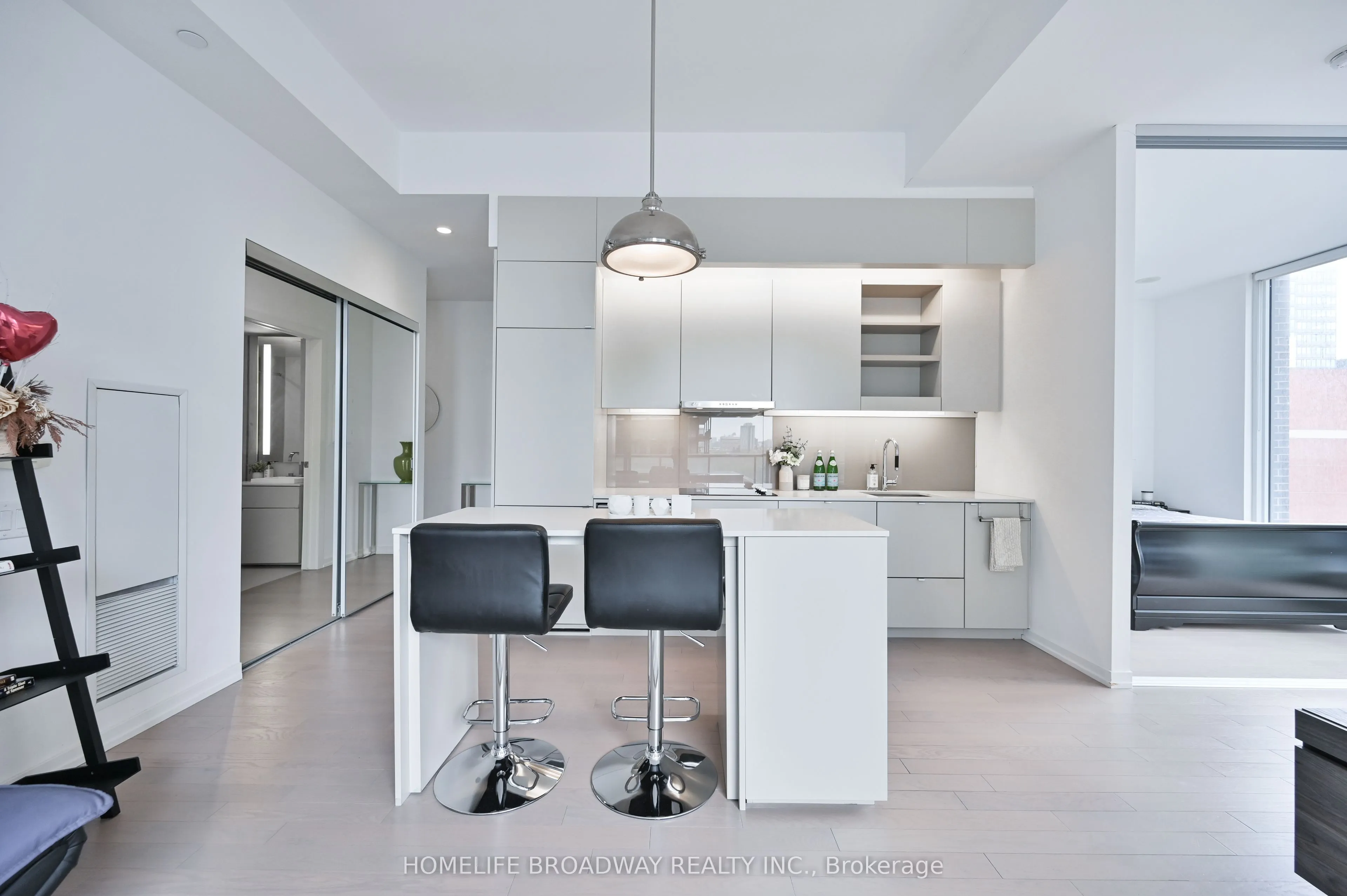 101 Peter Street, #1116