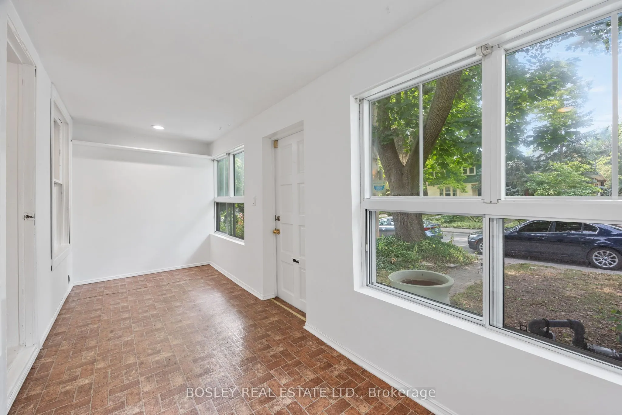 205 Wychwood Avenue