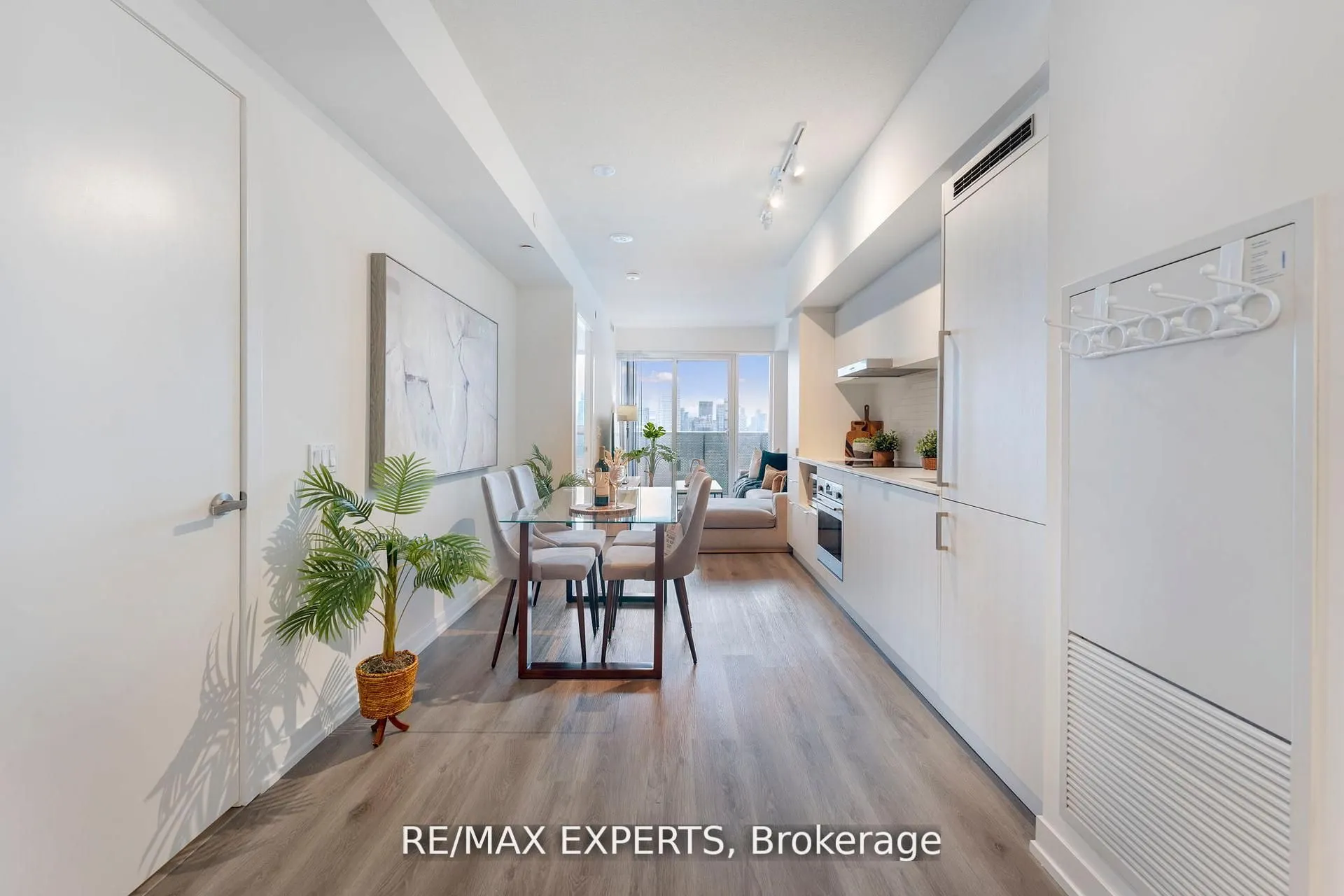 138 Downes Street, #3302