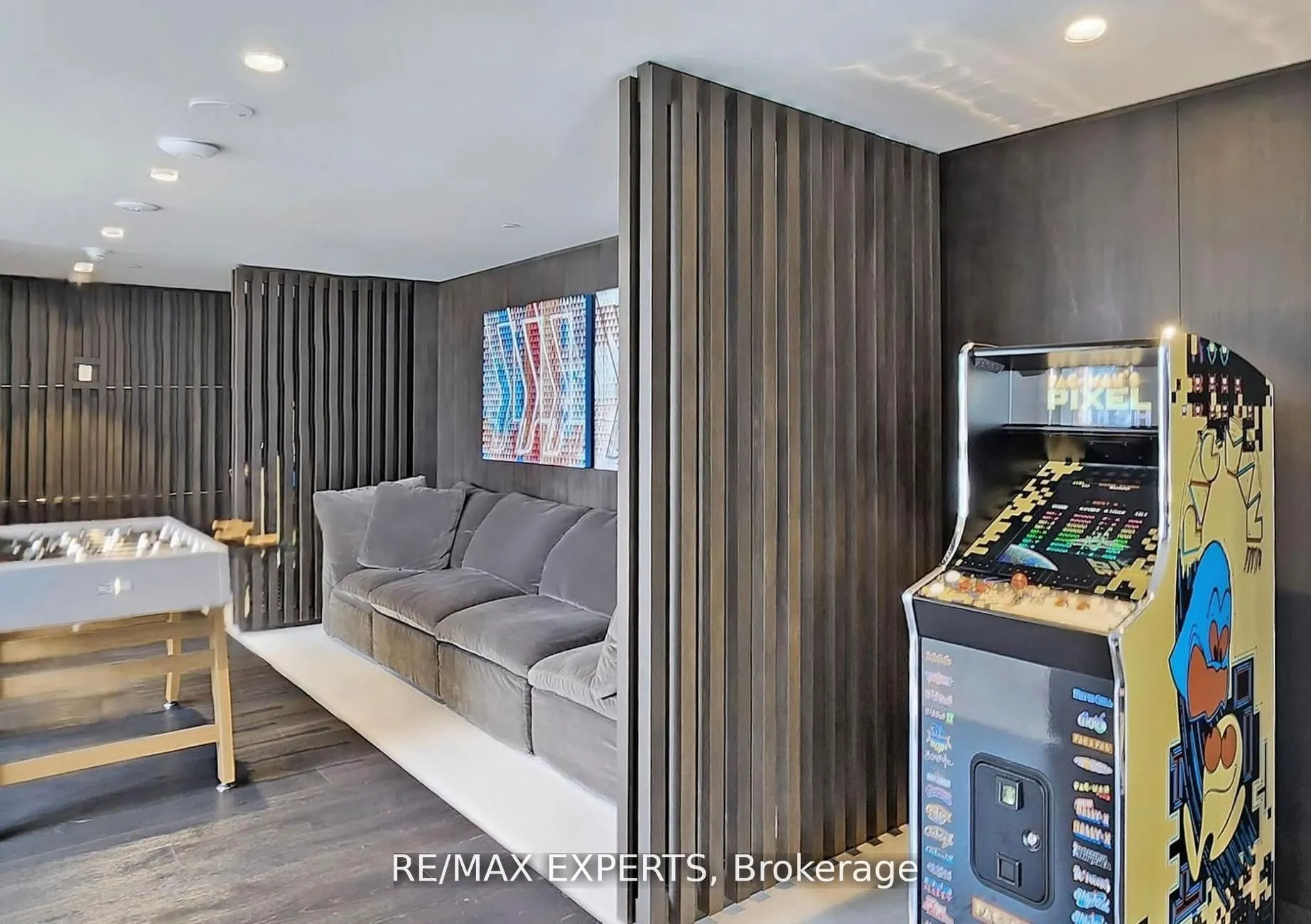 138 Downes Street, #3302
