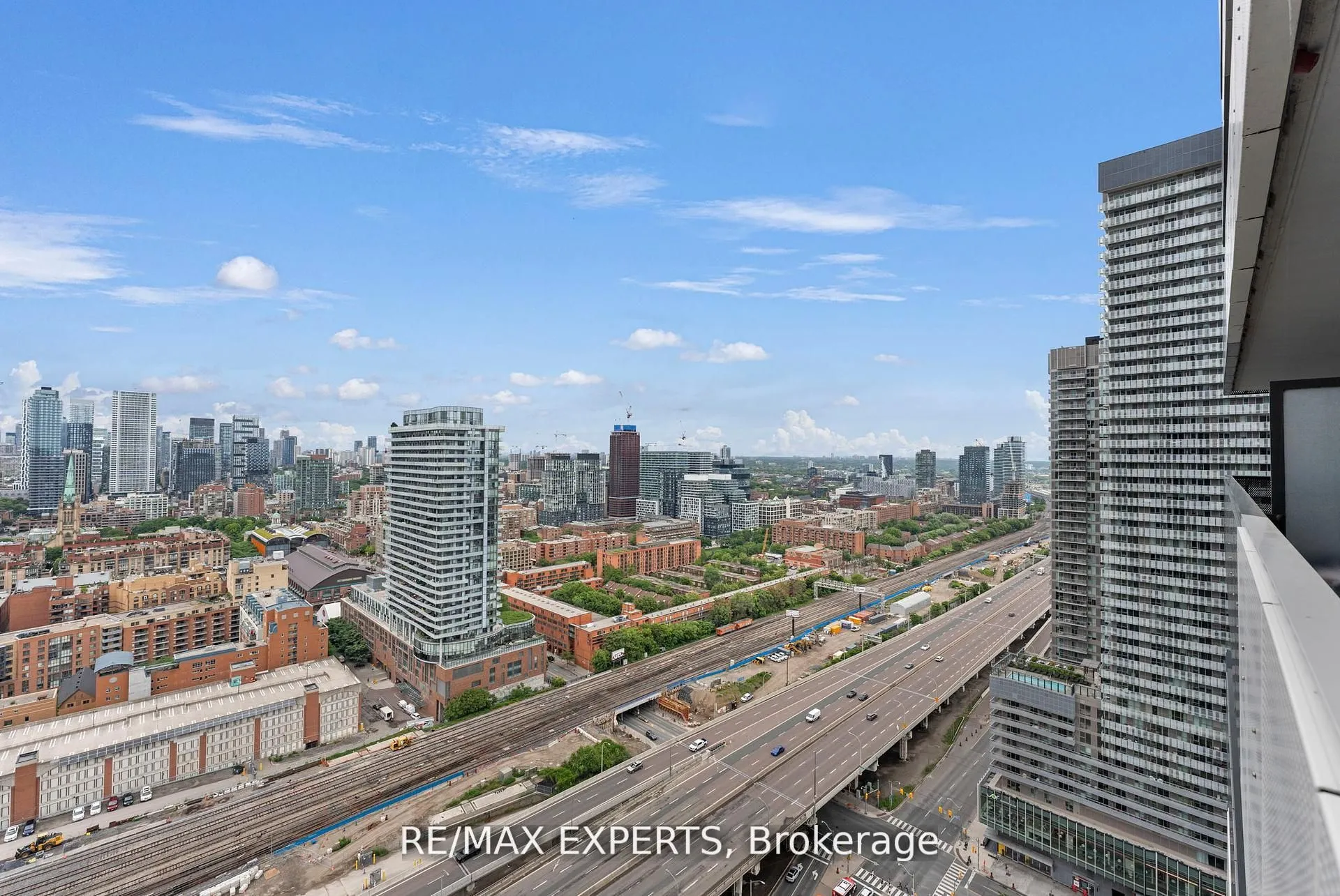 138 Downes Street, #3302