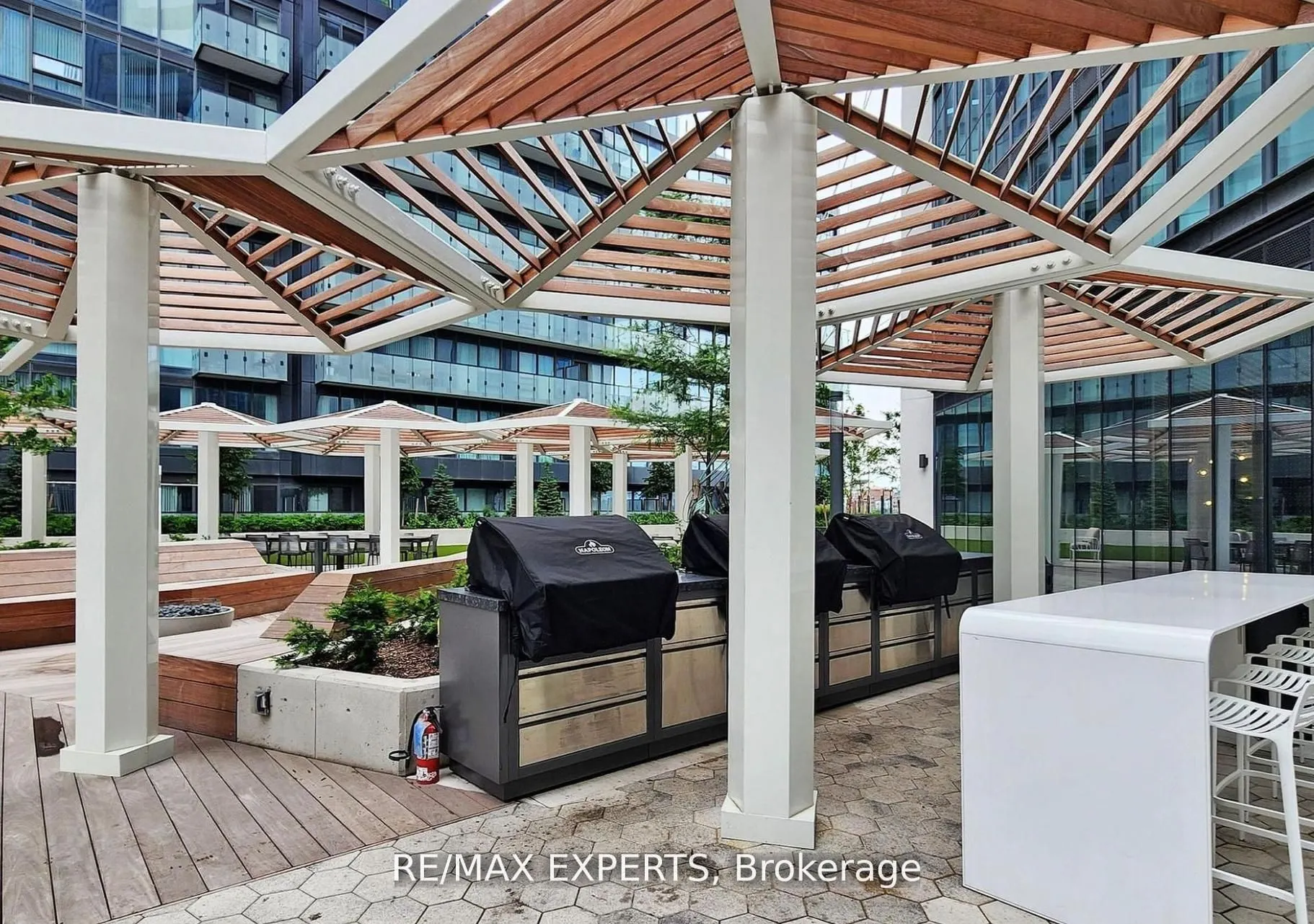 138 Downes Street, #3302