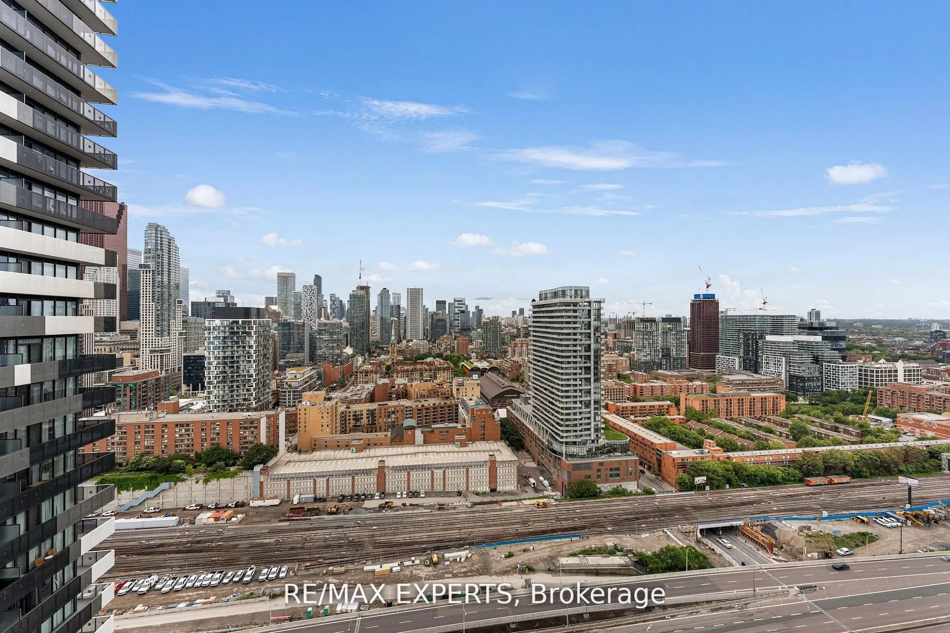 138 Downes Street, #3302