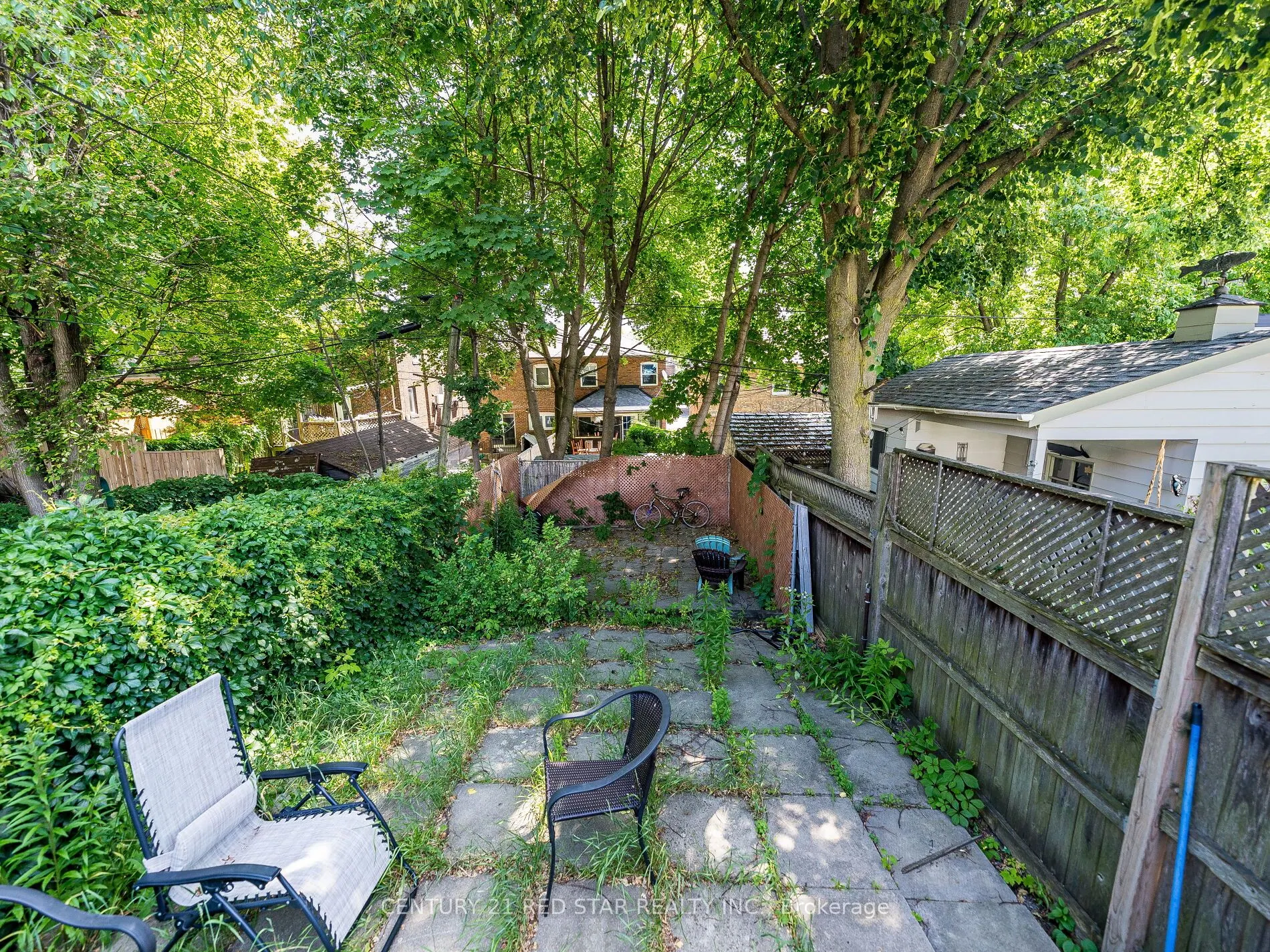 165 Robina Avenue