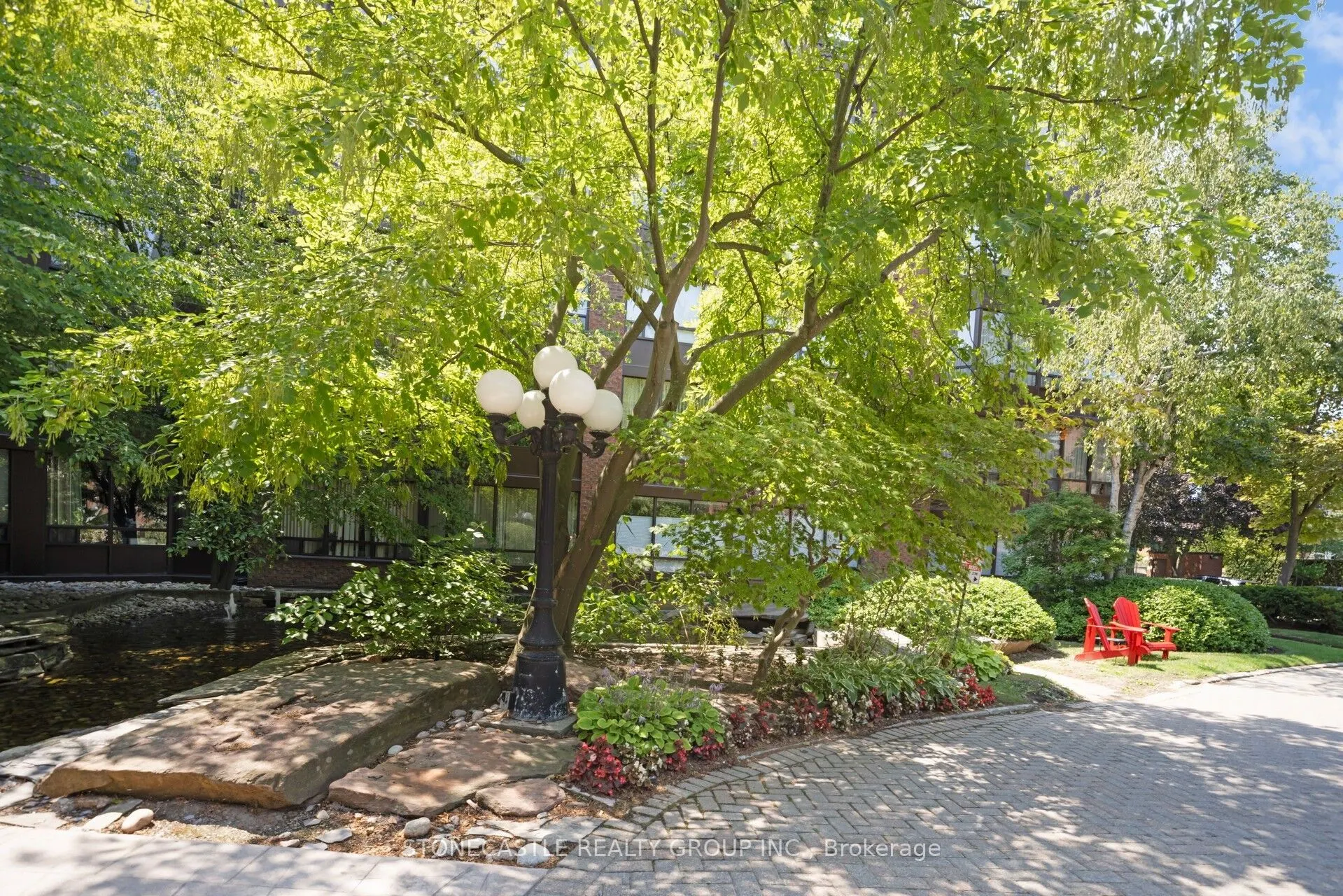 245 The Donway, #113
