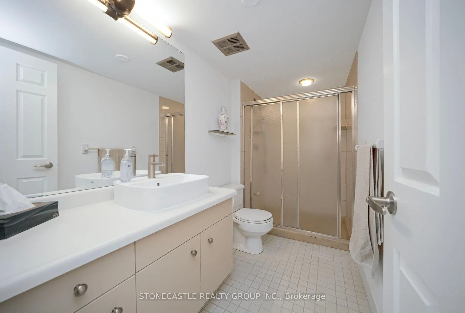 245 The Donway, #113