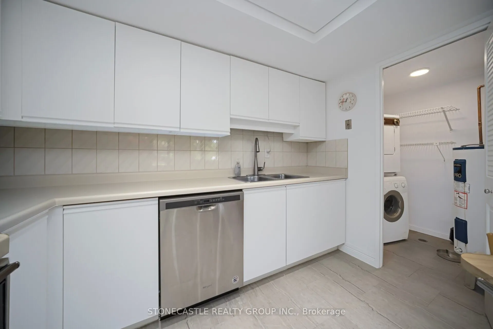 245 The Donway, #113