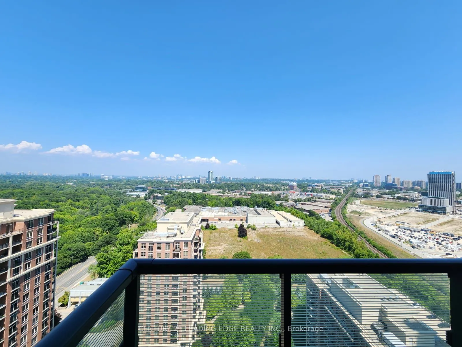 20 Inn On The Park Drive, #2539