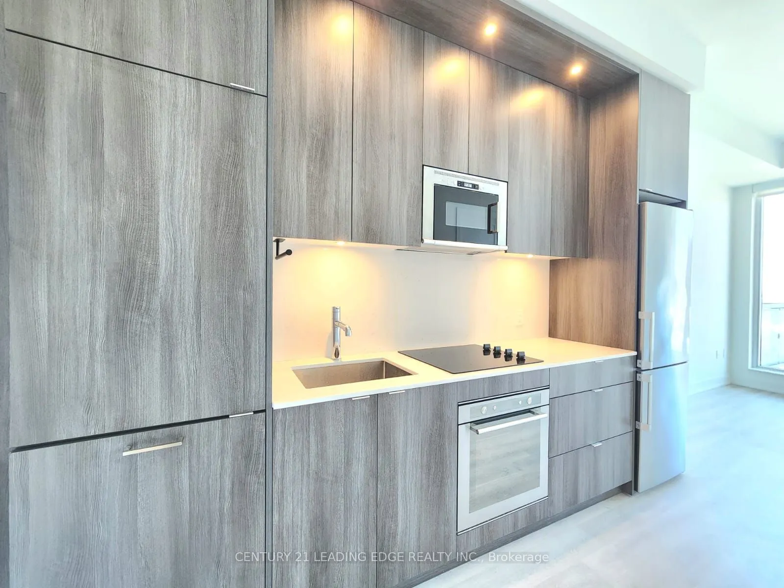 20 Inn On The Park Drive, #2539