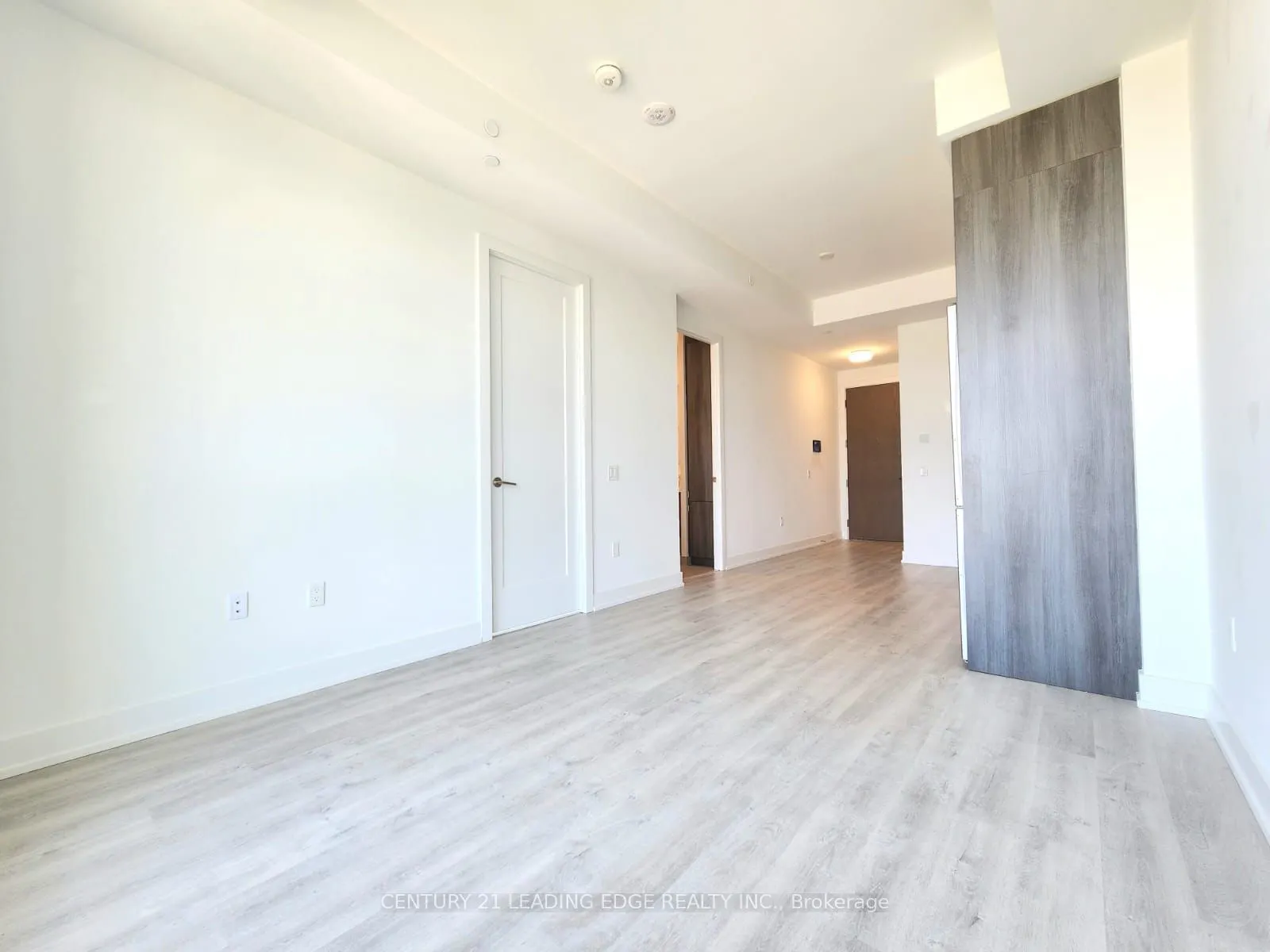 20 Inn On The Park Drive, #2539