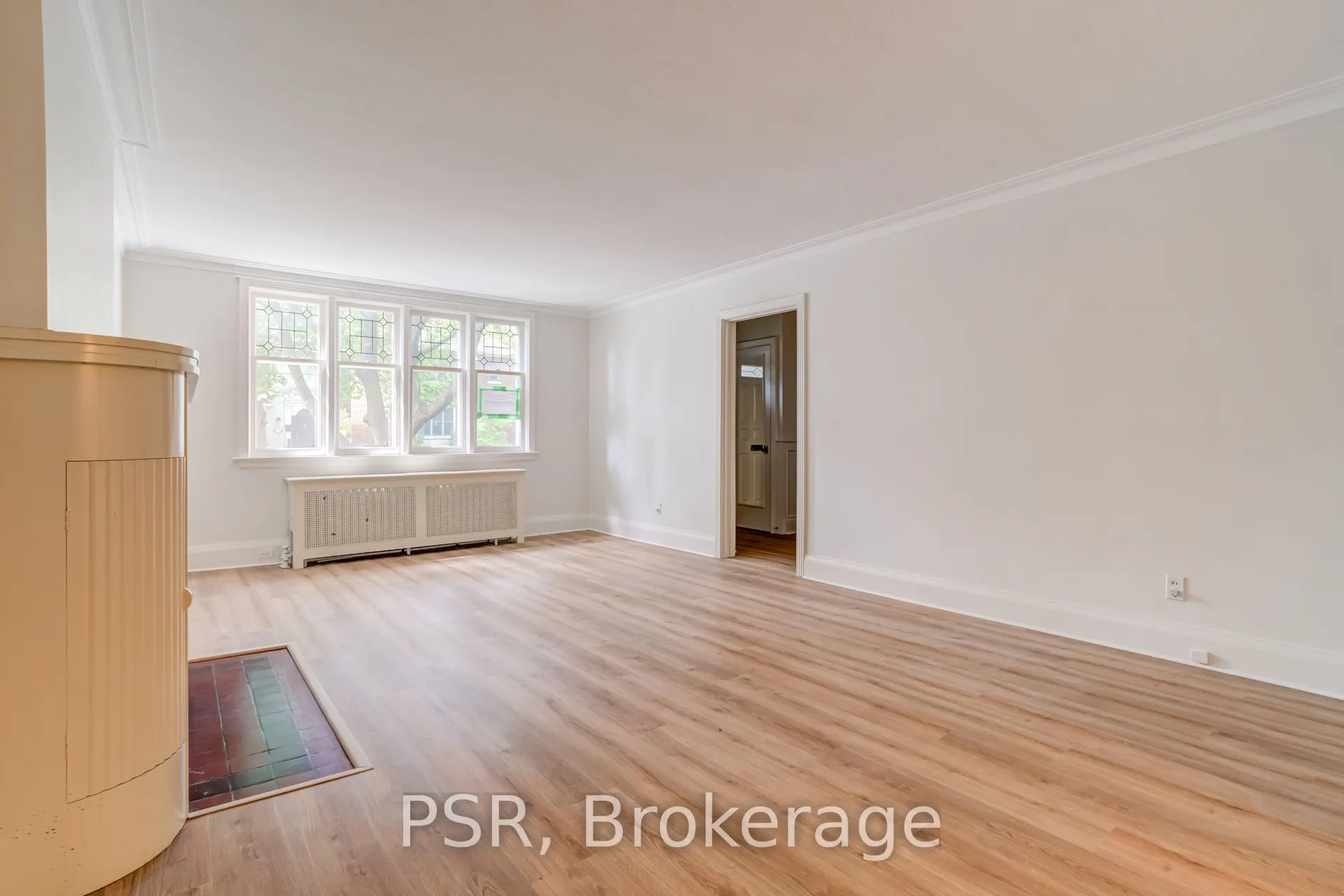 2 Aldbury Gardens