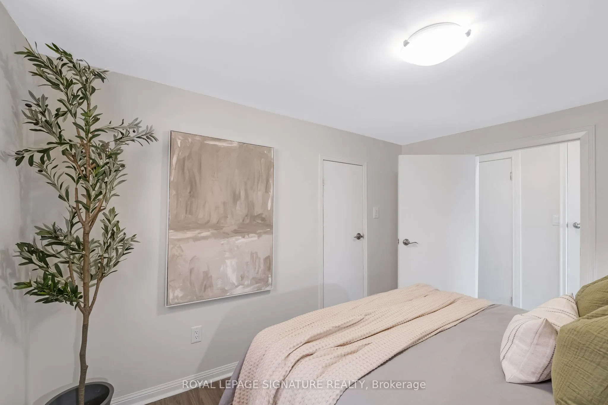 494 Northcliffe Boulevard