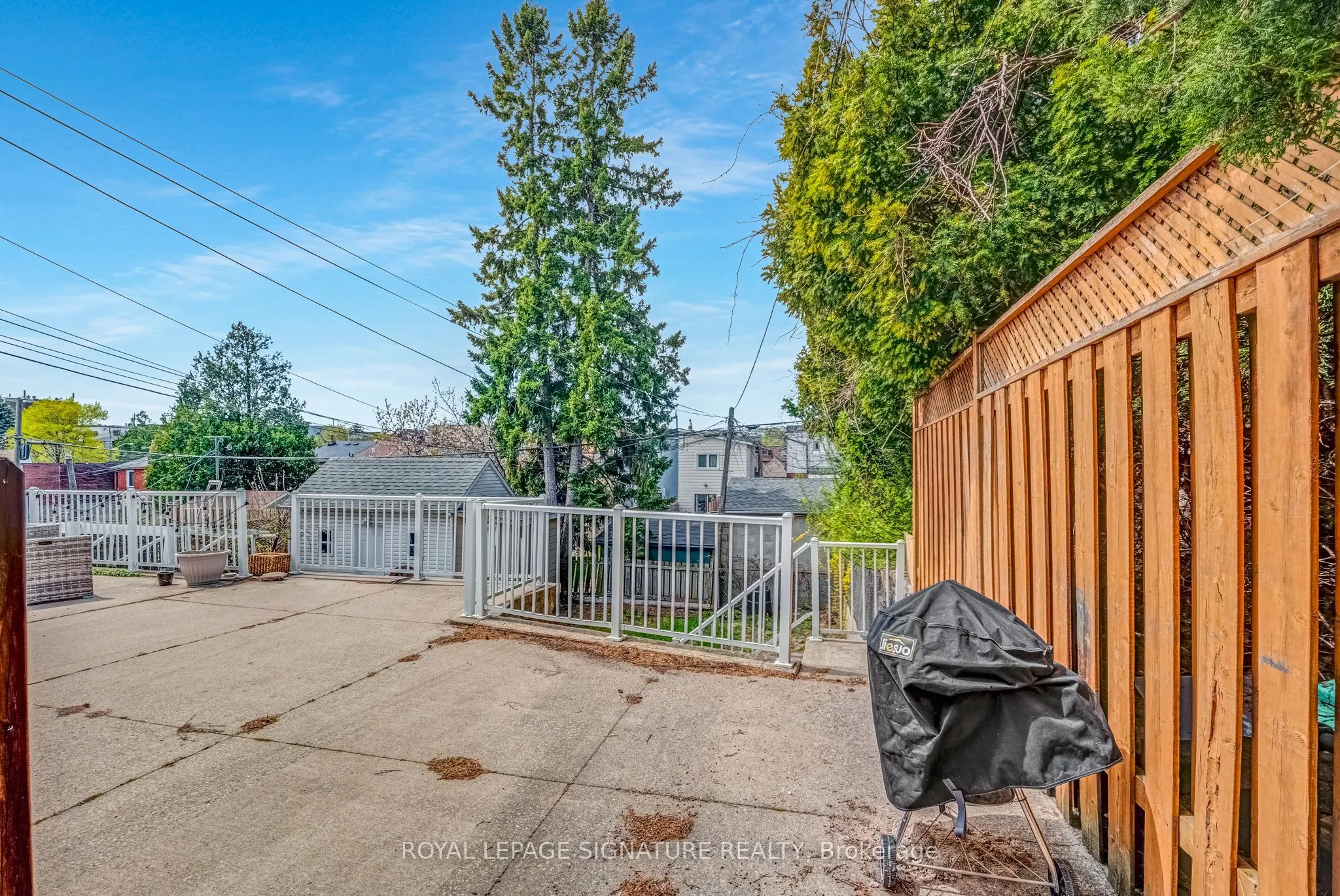 494 Northcliffe Boulevard