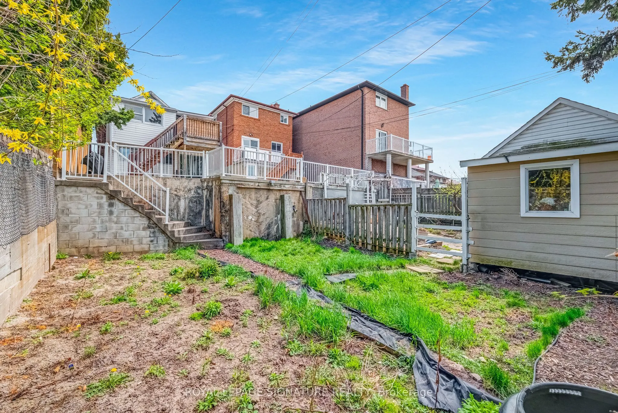 494 Northcliffe Boulevard