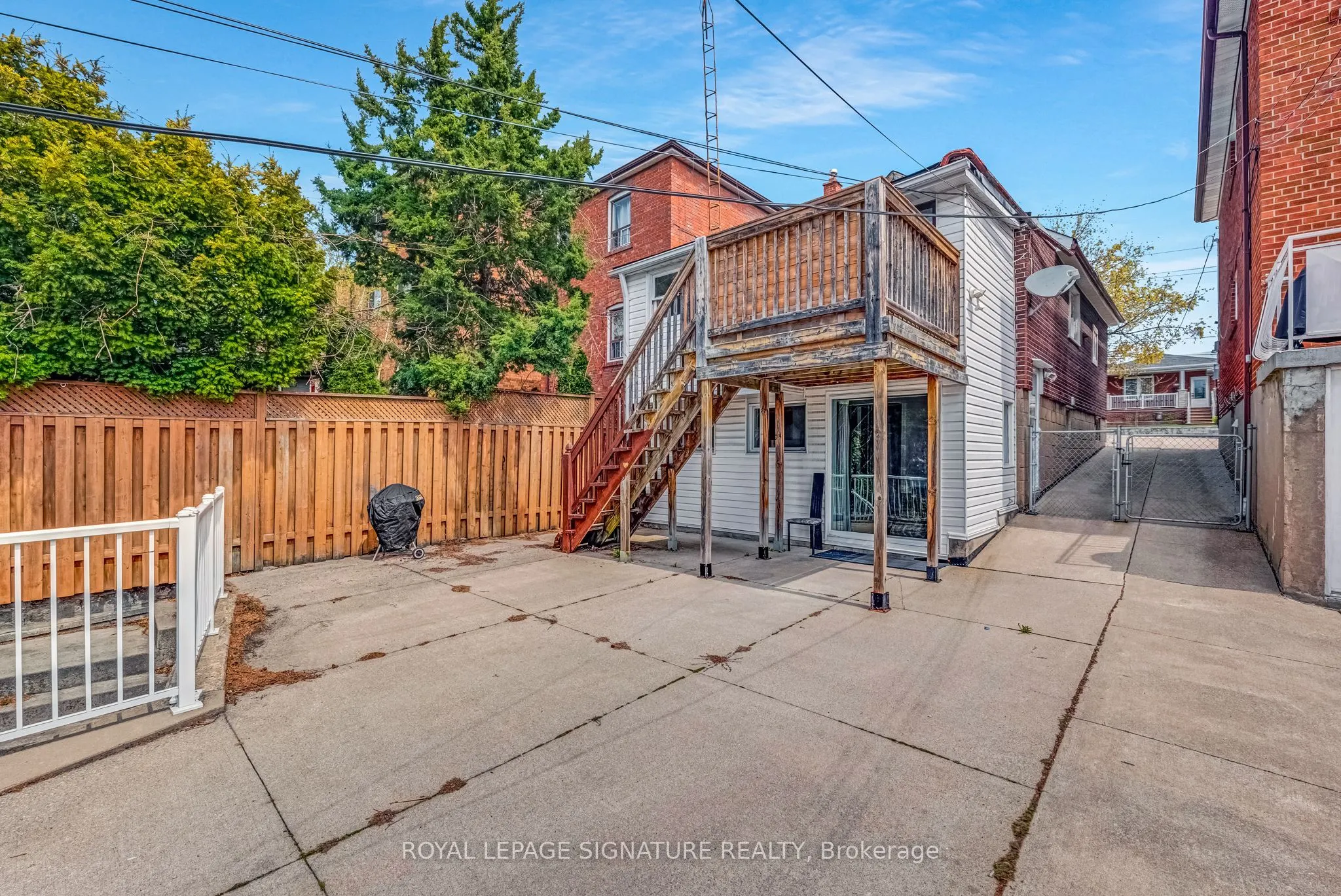 494 Northcliffe Boulevard