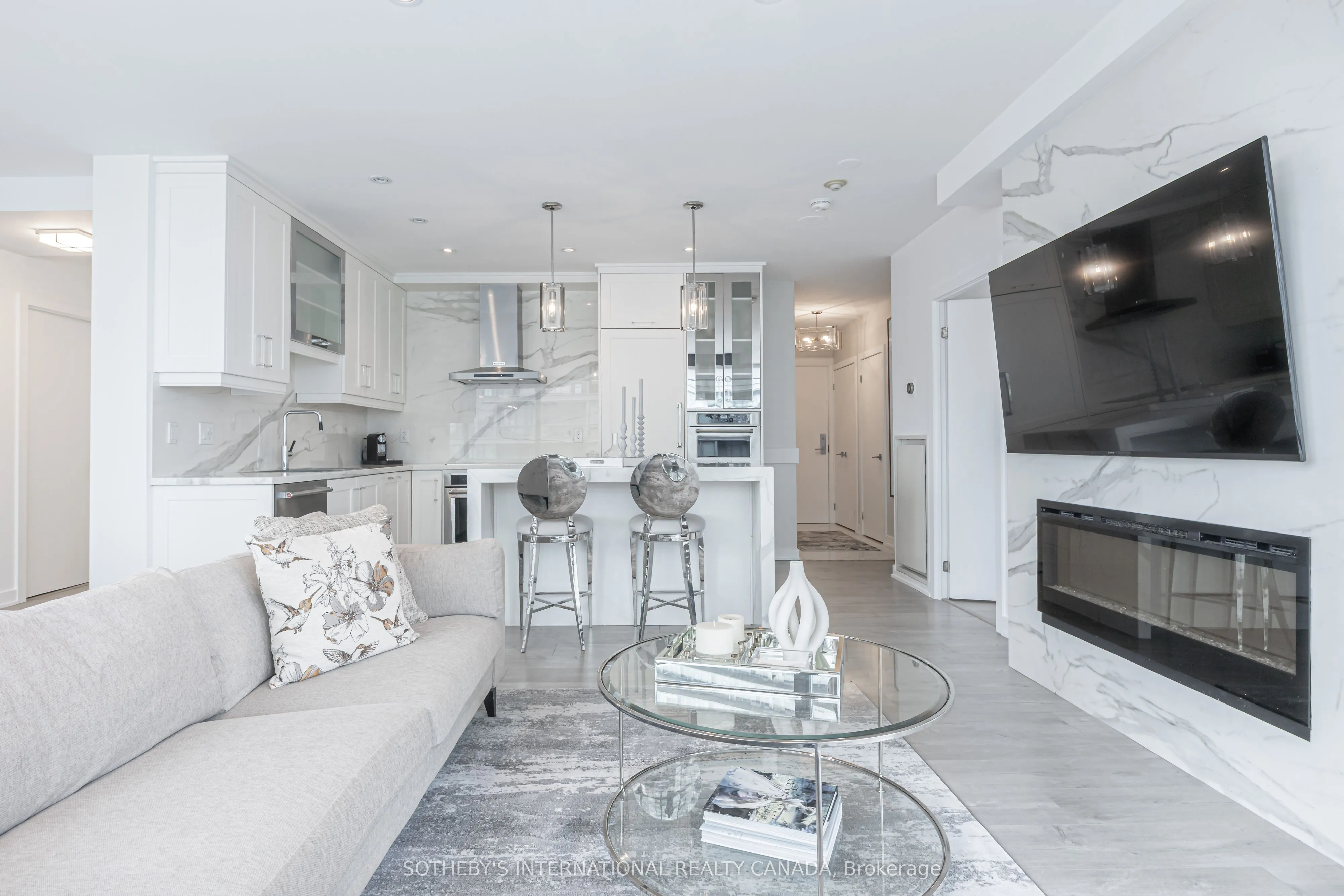 438 King Street W, #1901
