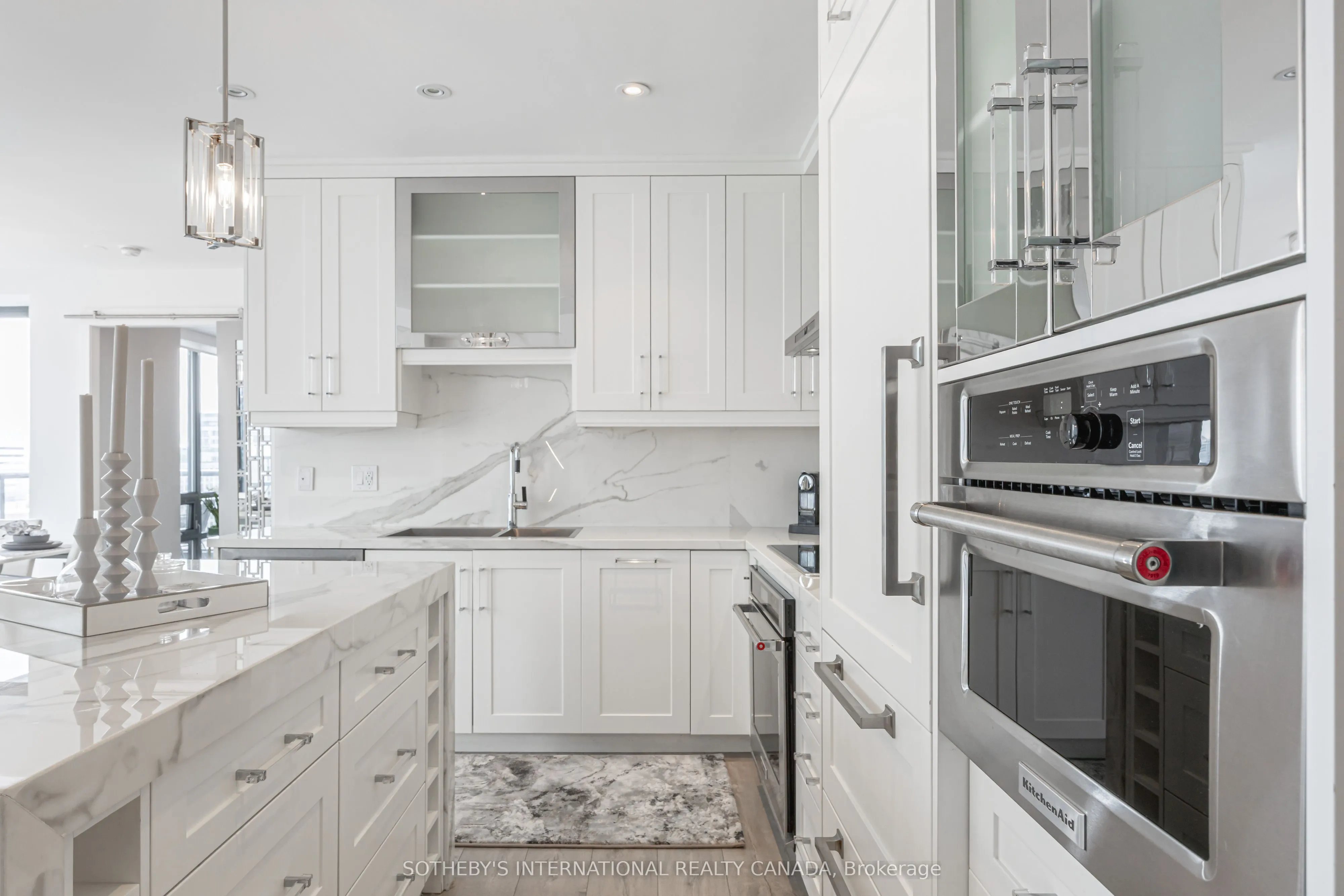 438 King Street W, #1901