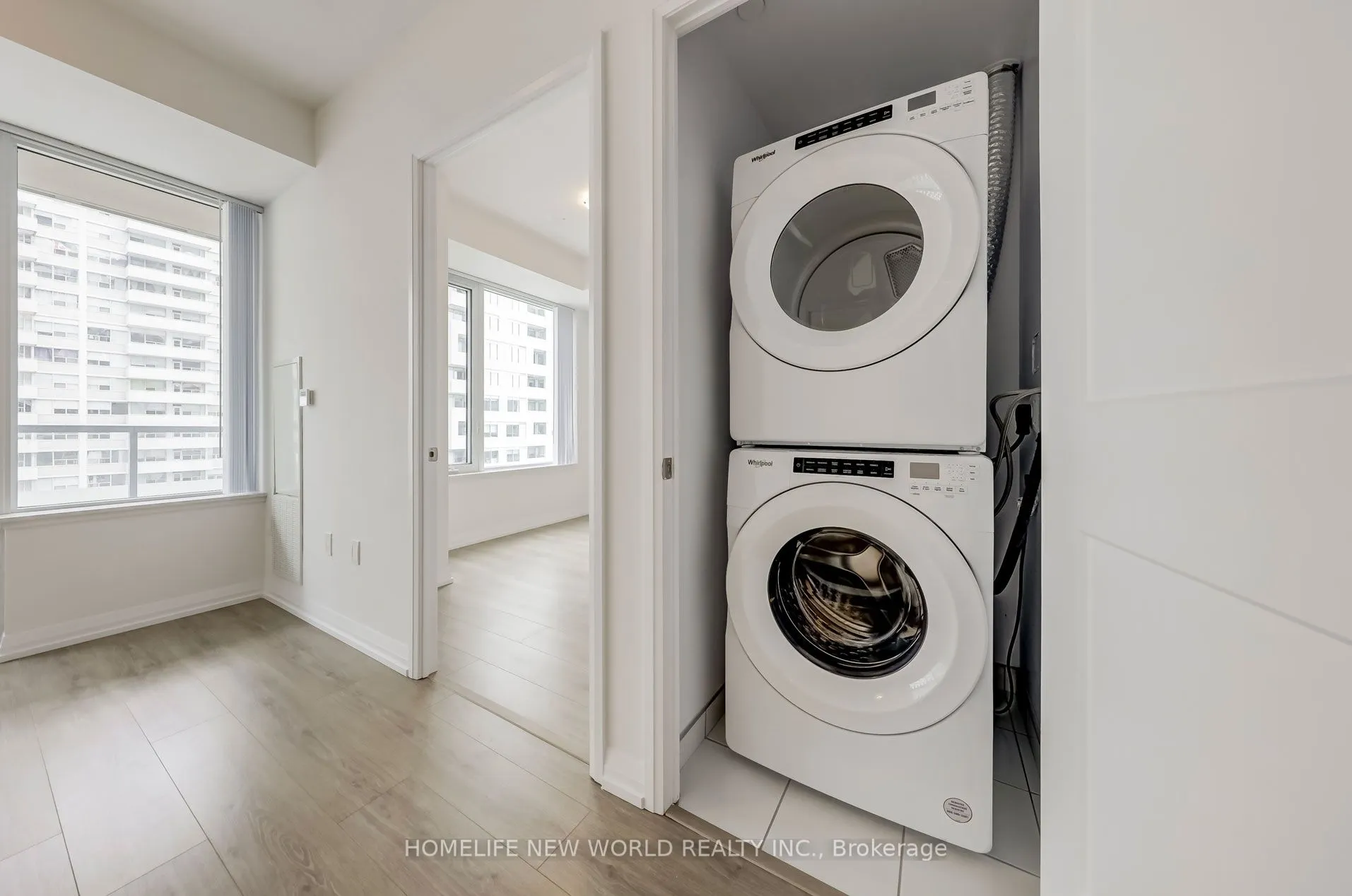 50 Dunfield Avenue, #1011