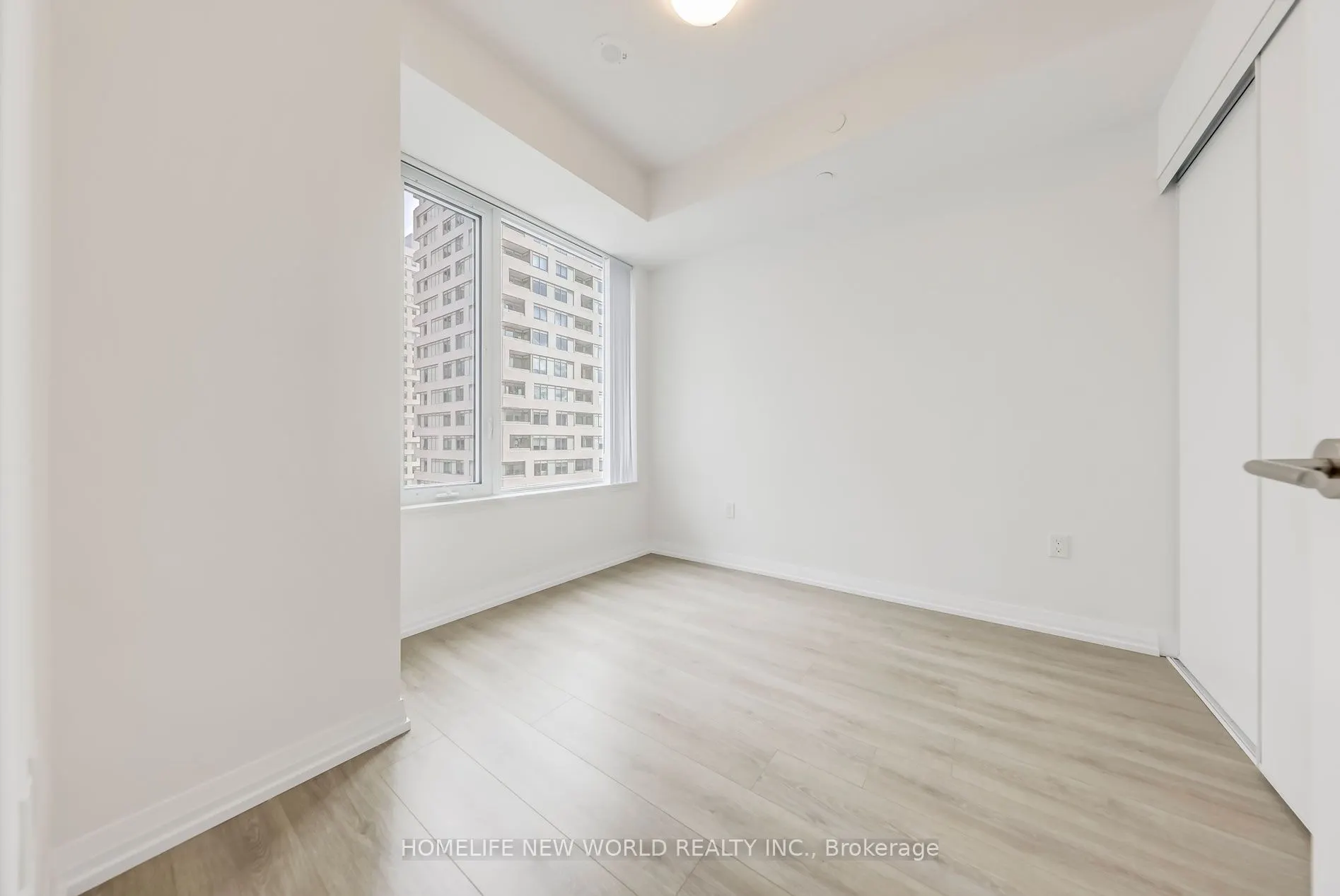 50 Dunfield Avenue, #1011