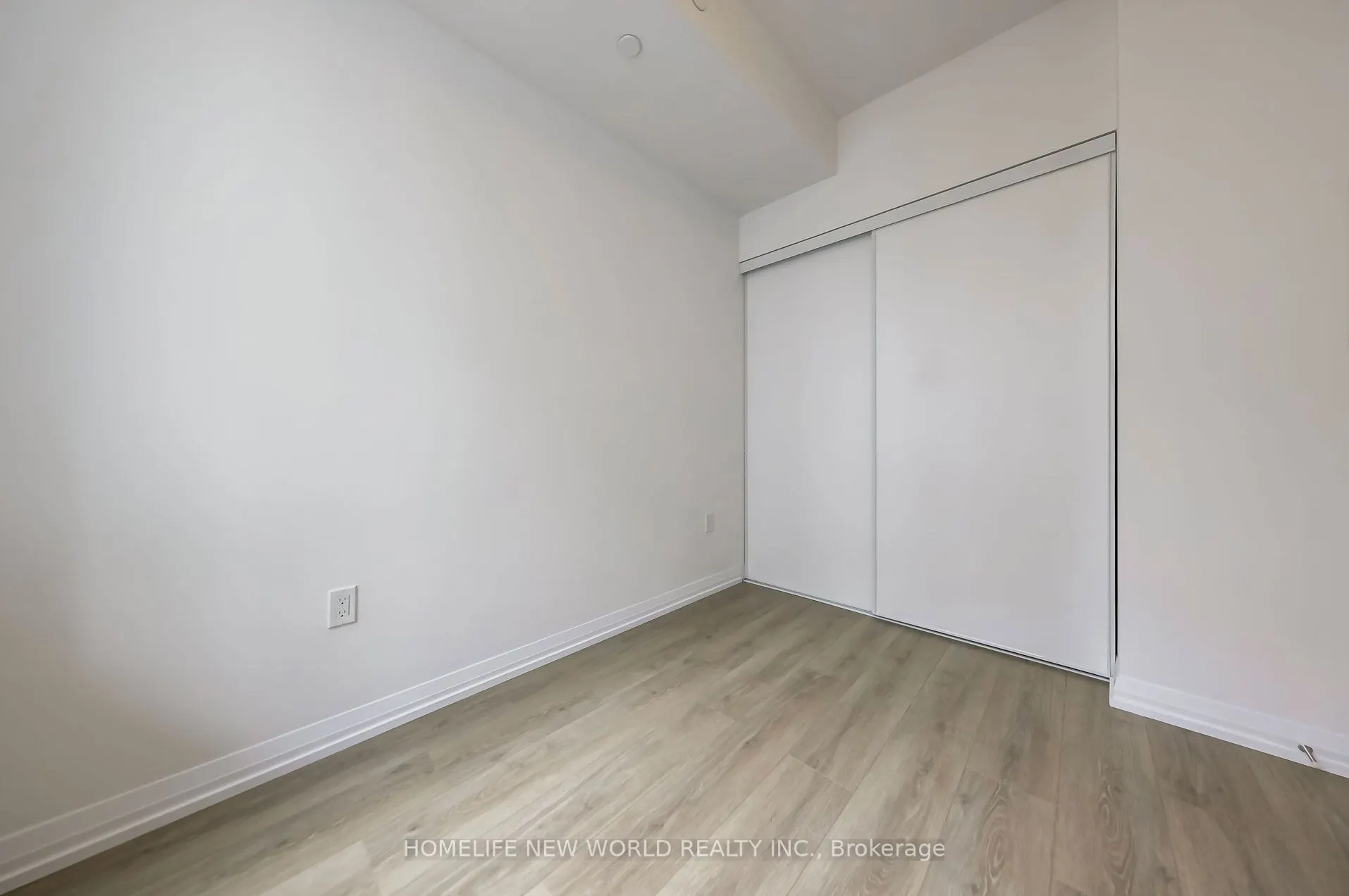 50 Dunfield Avenue, #1011
