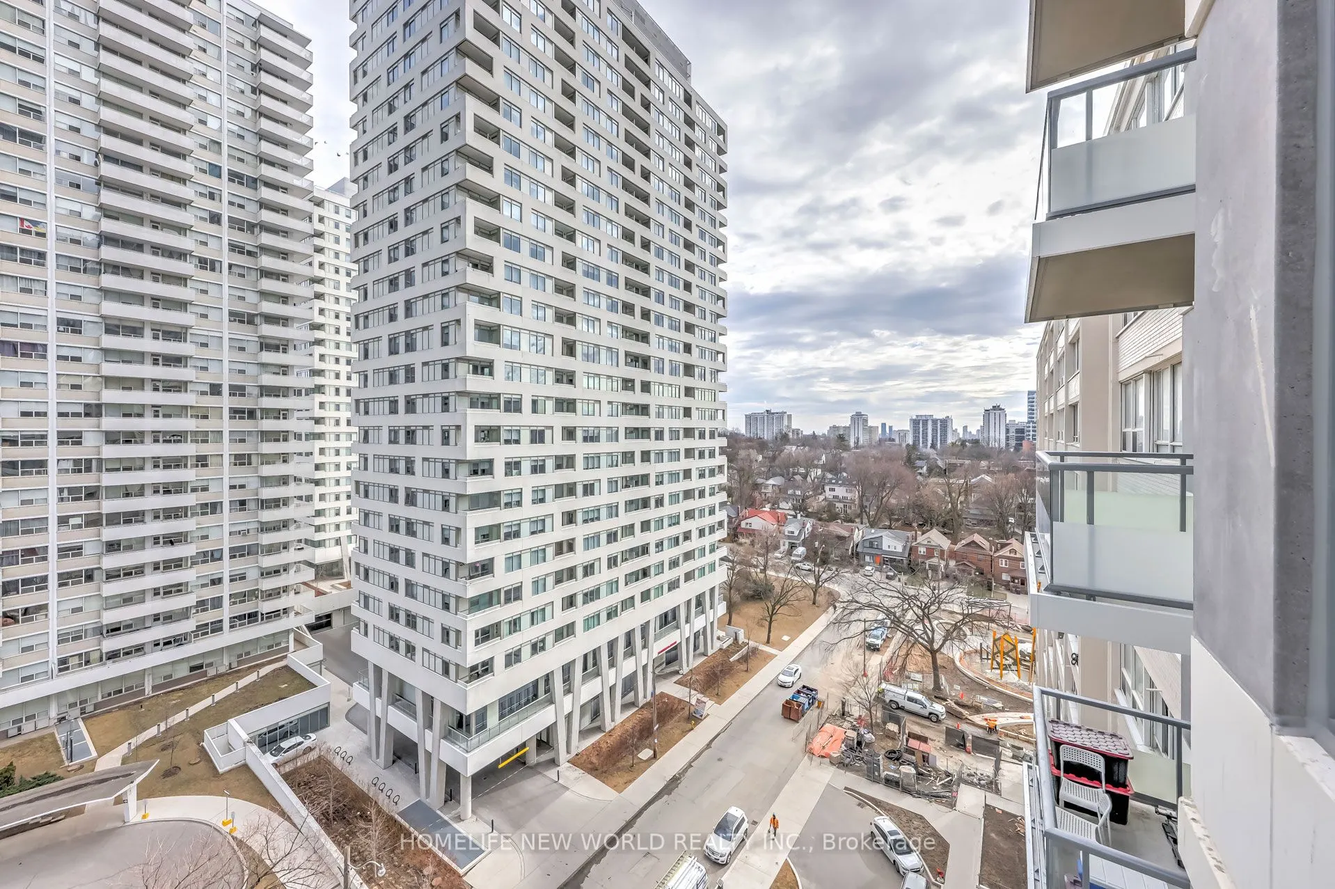 50 Dunfield Avenue, #1011