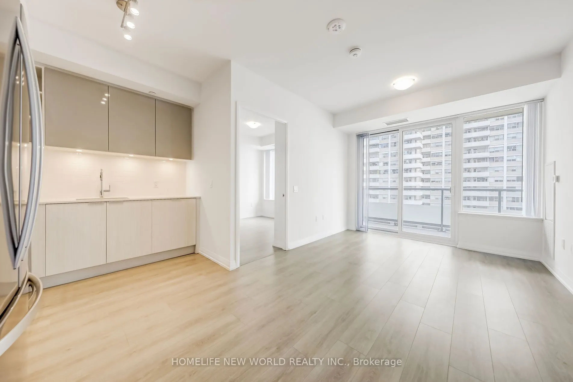 50 Dunfield Avenue, #1011
