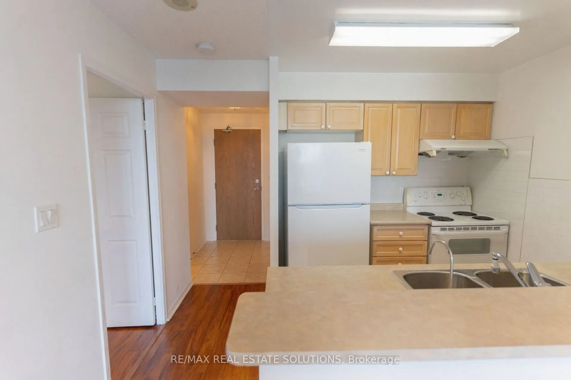 233 Beecroft Road, #910
