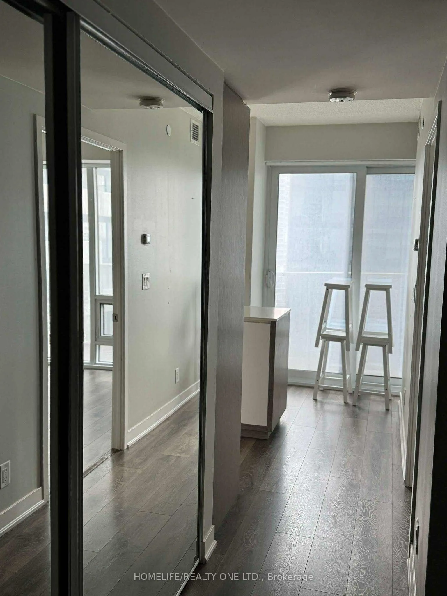 88 Harbour Street #1410