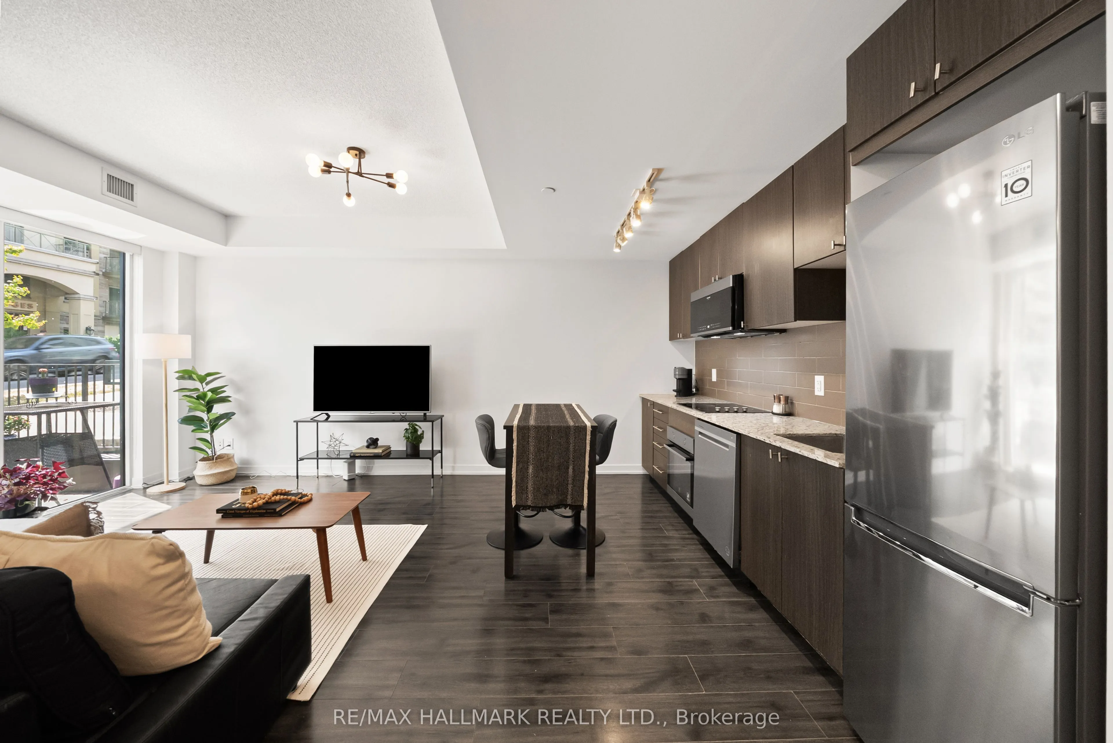 18 Rean Drive, #103