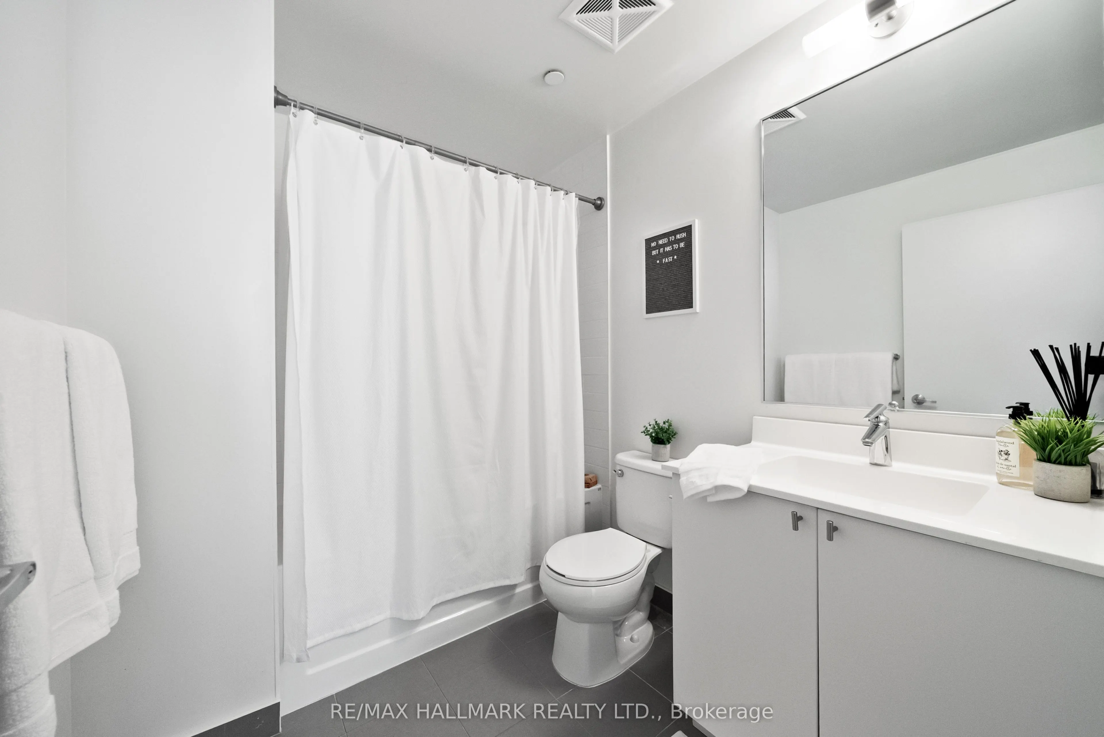 18 Rean Drive, #103