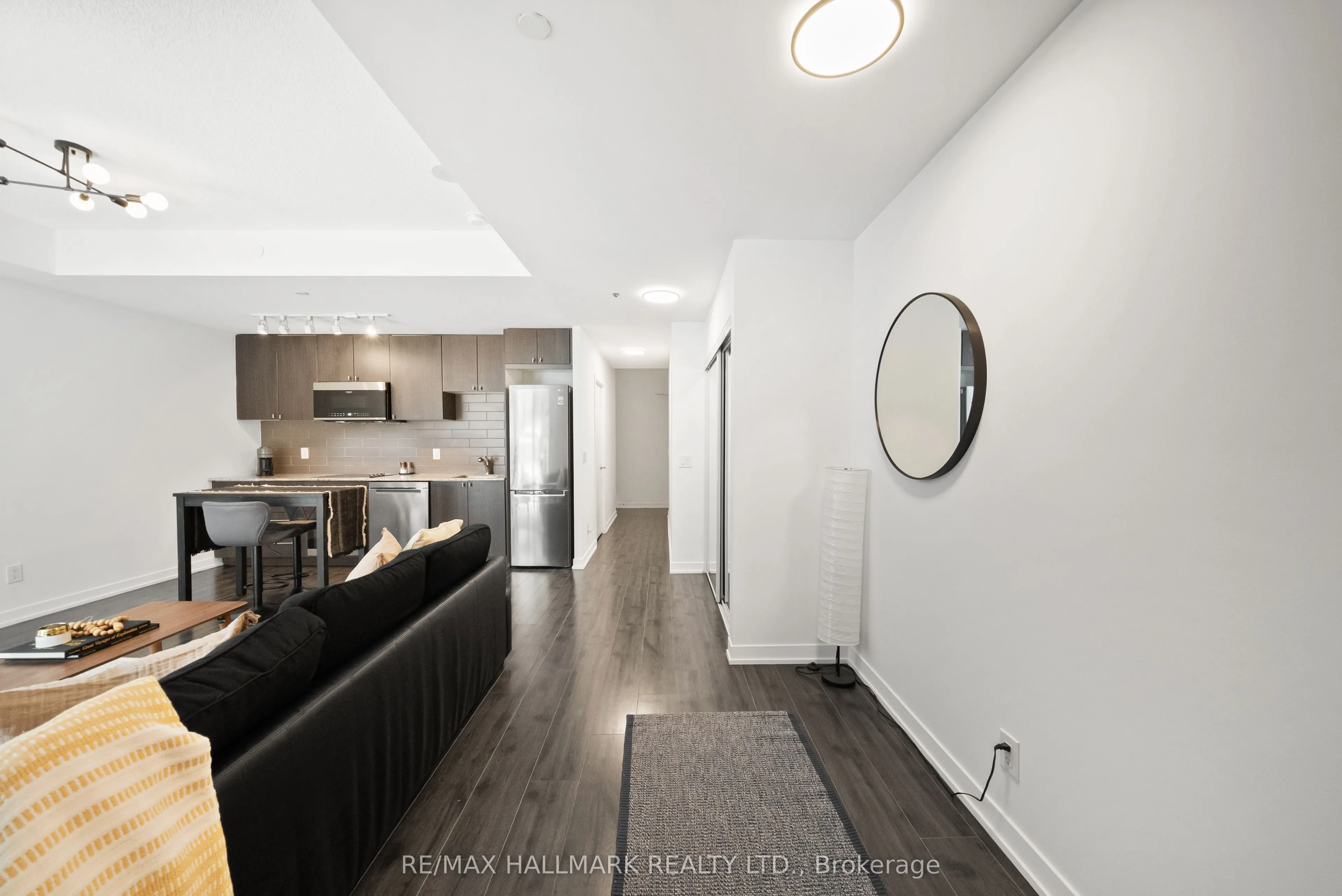 18 Rean Drive, #103