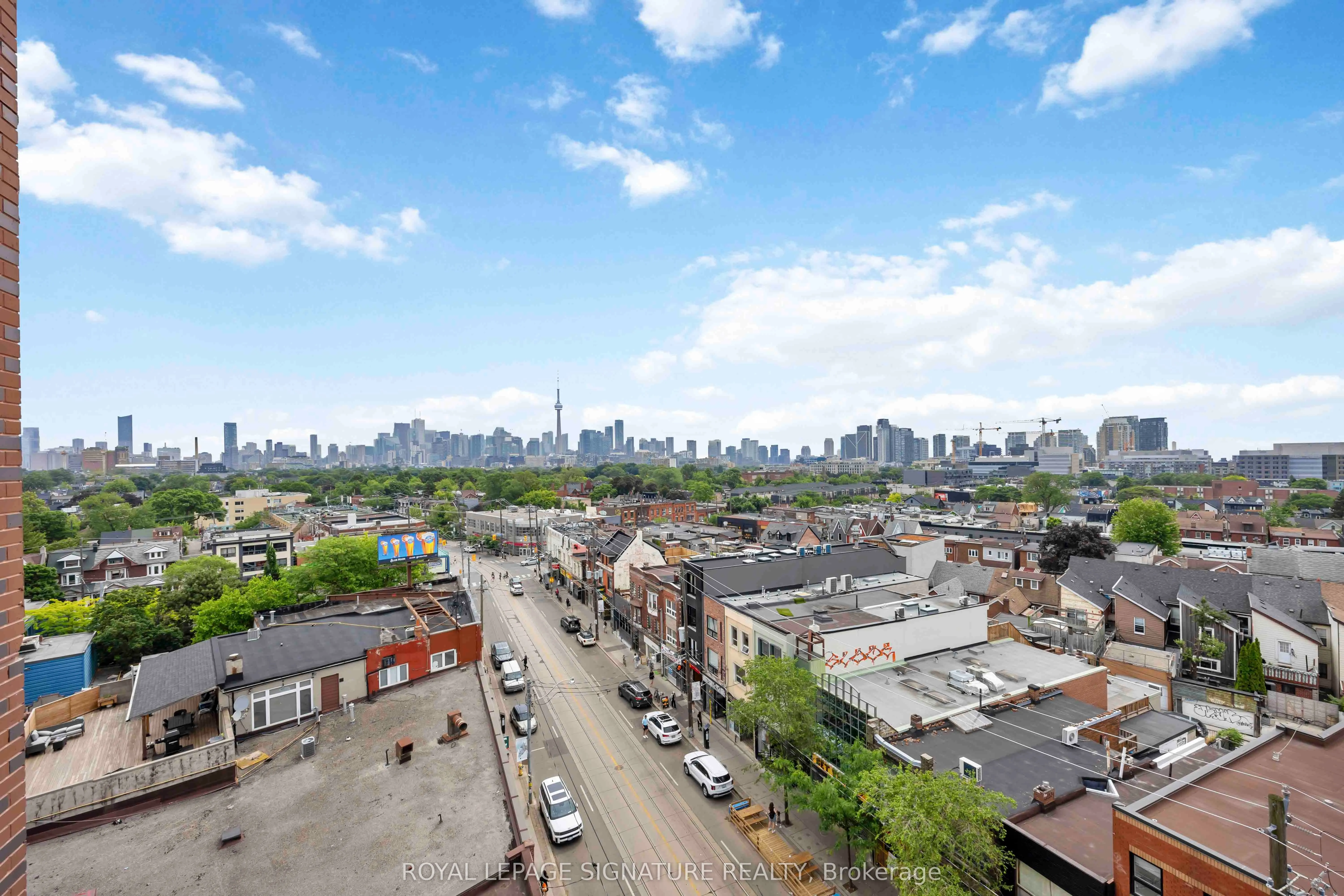 1200 Dundas Street W, #803