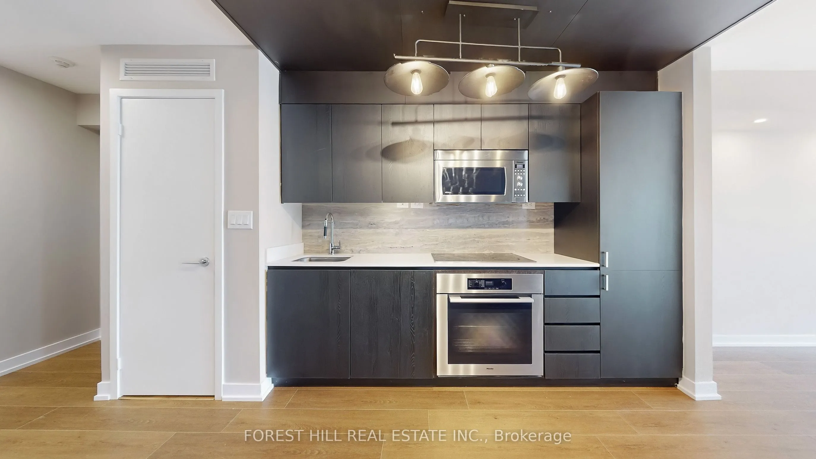 15 Iceboat Terrace, #2816
