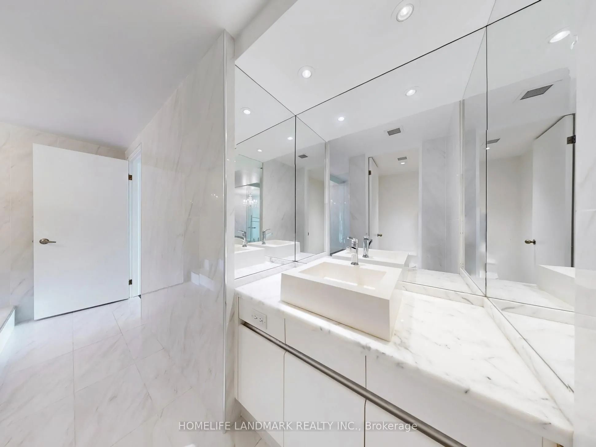 480 Queens Quay W, #304W