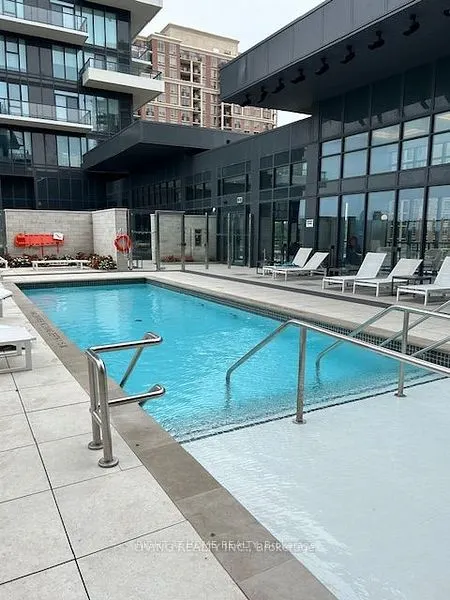 30 Inn on the Park Drive E, #3906